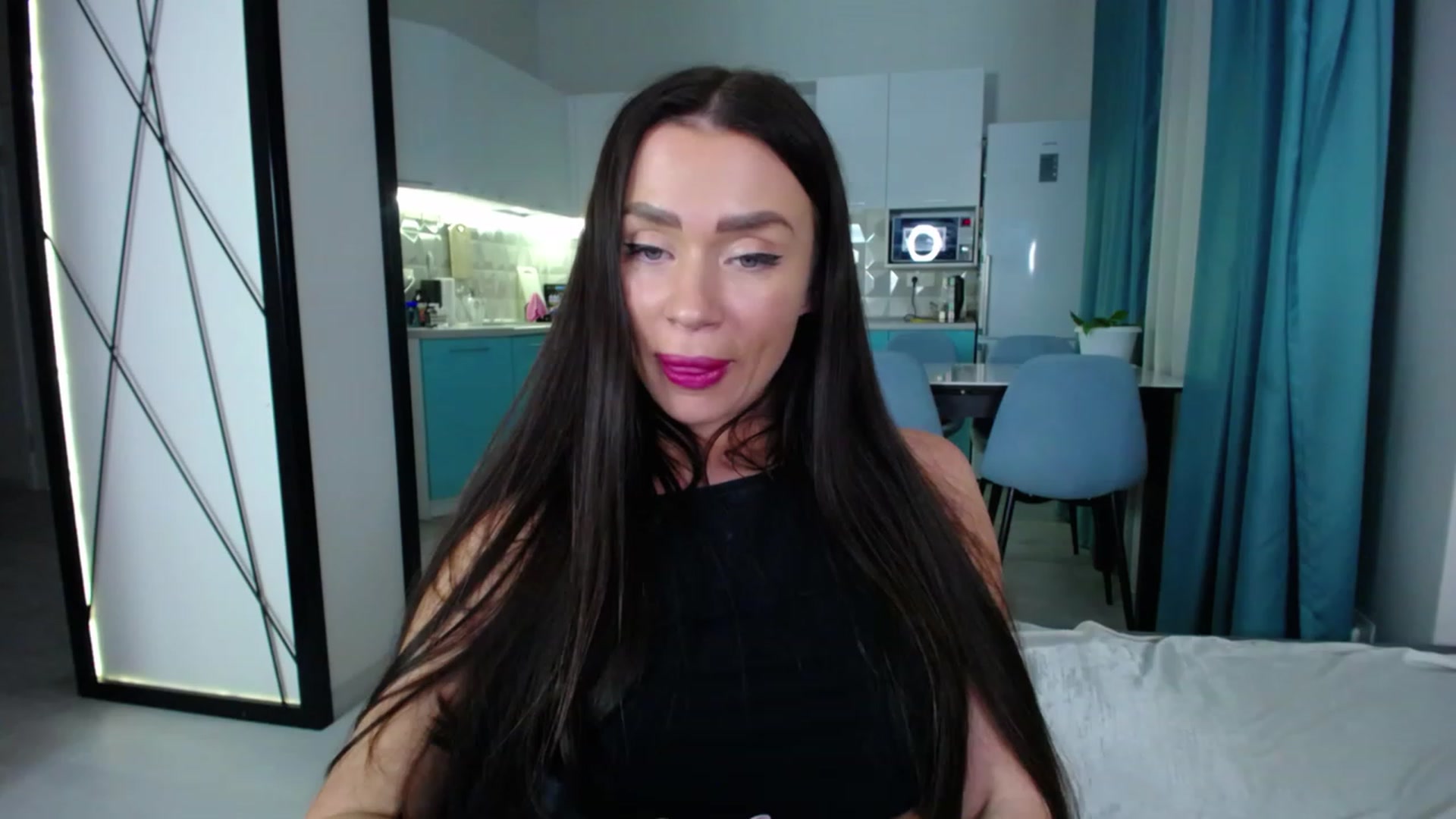 Gallery image thumbnail from Lana_Love's myfreecams stream on, 12/12/2022, 23:57 image 14 of 20
