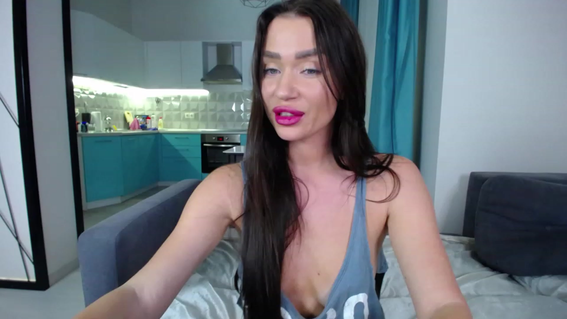 Gallery image thumbnail from Lana_Love's myfreecams stream on, 12/15/2022, 23:58 image 18 of 20