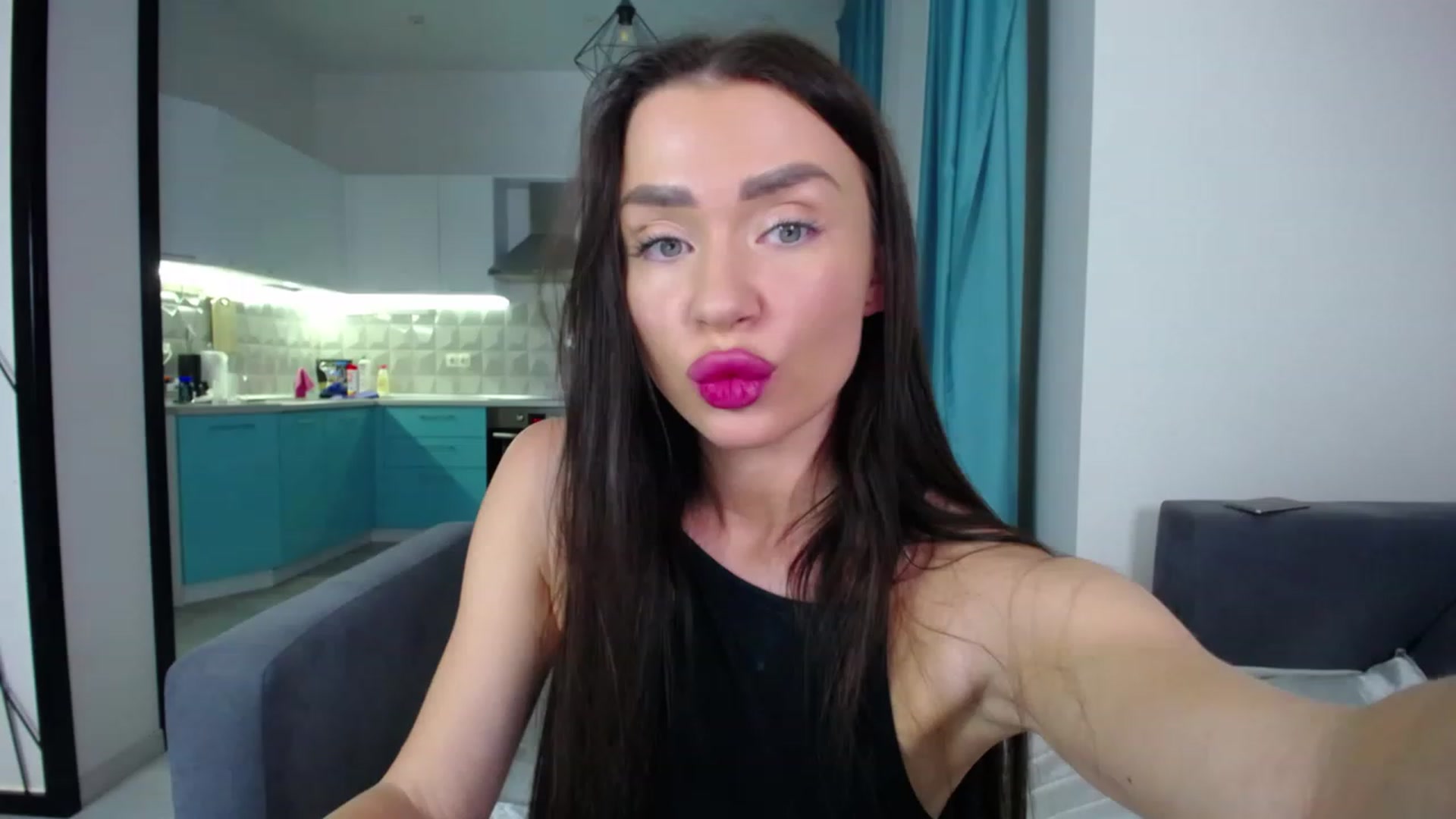 Gallery image thumbnail from Lana_Love's myfreecams stream on, 12/16/2022, 21:20 image 1 of 20