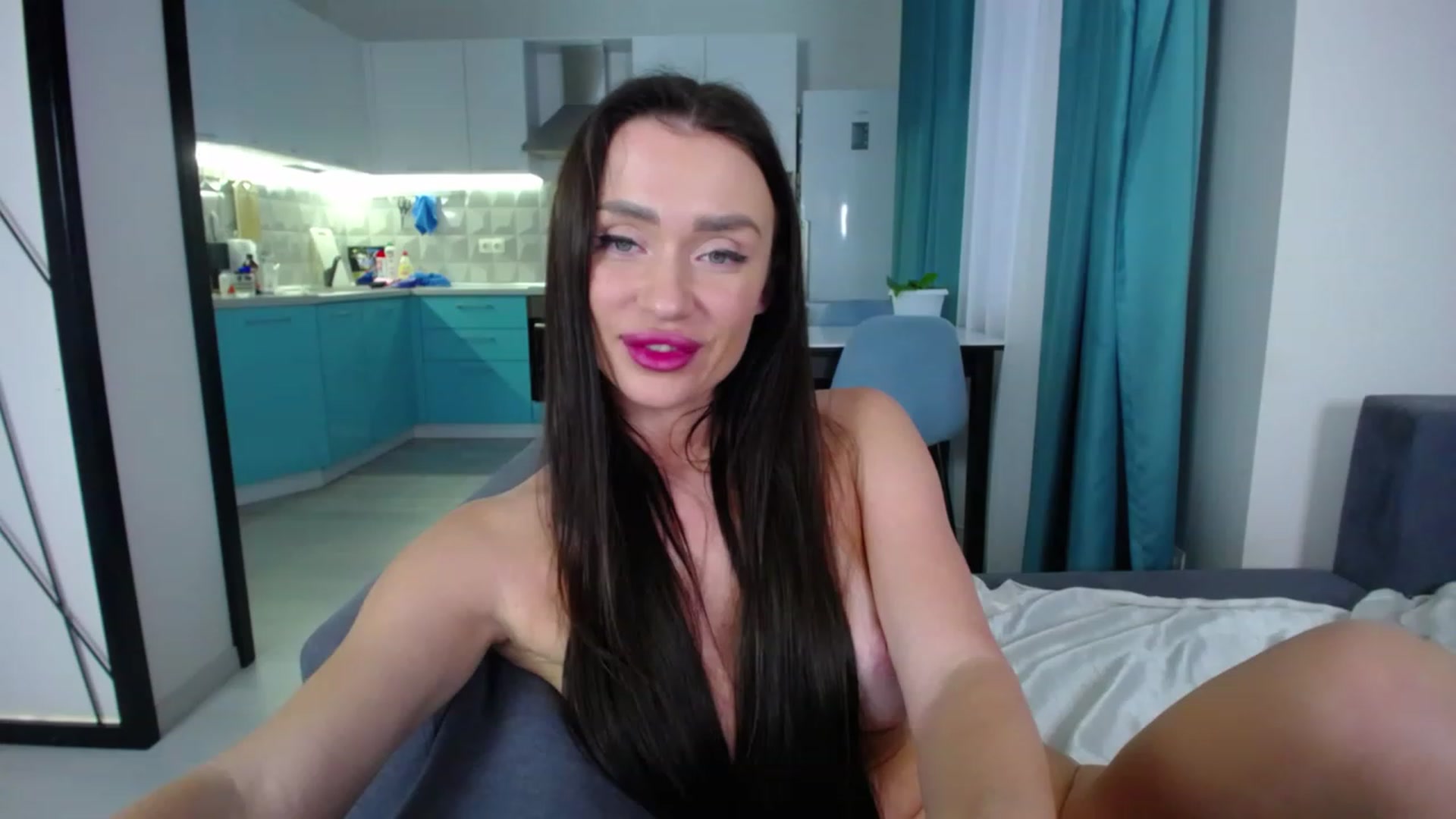 Gallery image thumbnail from Lana_Love's myfreecams stream on, 12/18/2022, 13:02 image 13 of 20