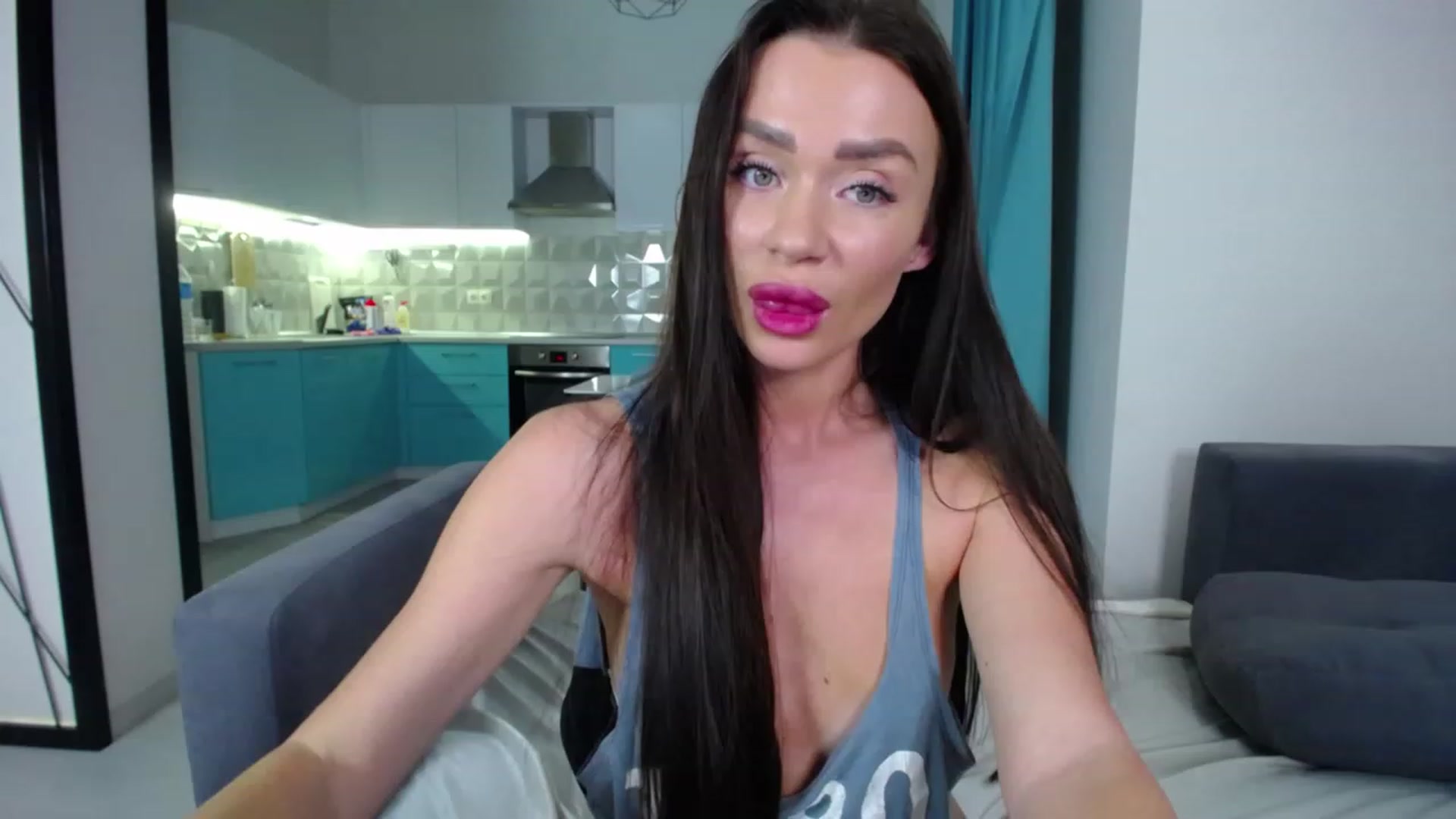 Gallery image thumbnail from Lana_Love's myfreecams stream on, 12/21/2022, 21:51 image 4 of 20