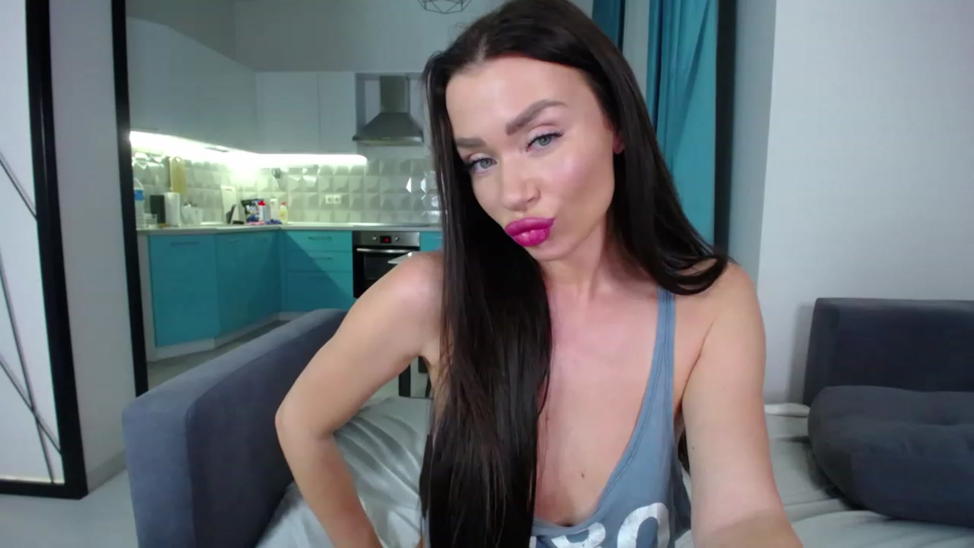 Gallery image thumbnail from Lana_Love's myfreecams stream on, 12/21/2022, 21:51 image 7 of 20