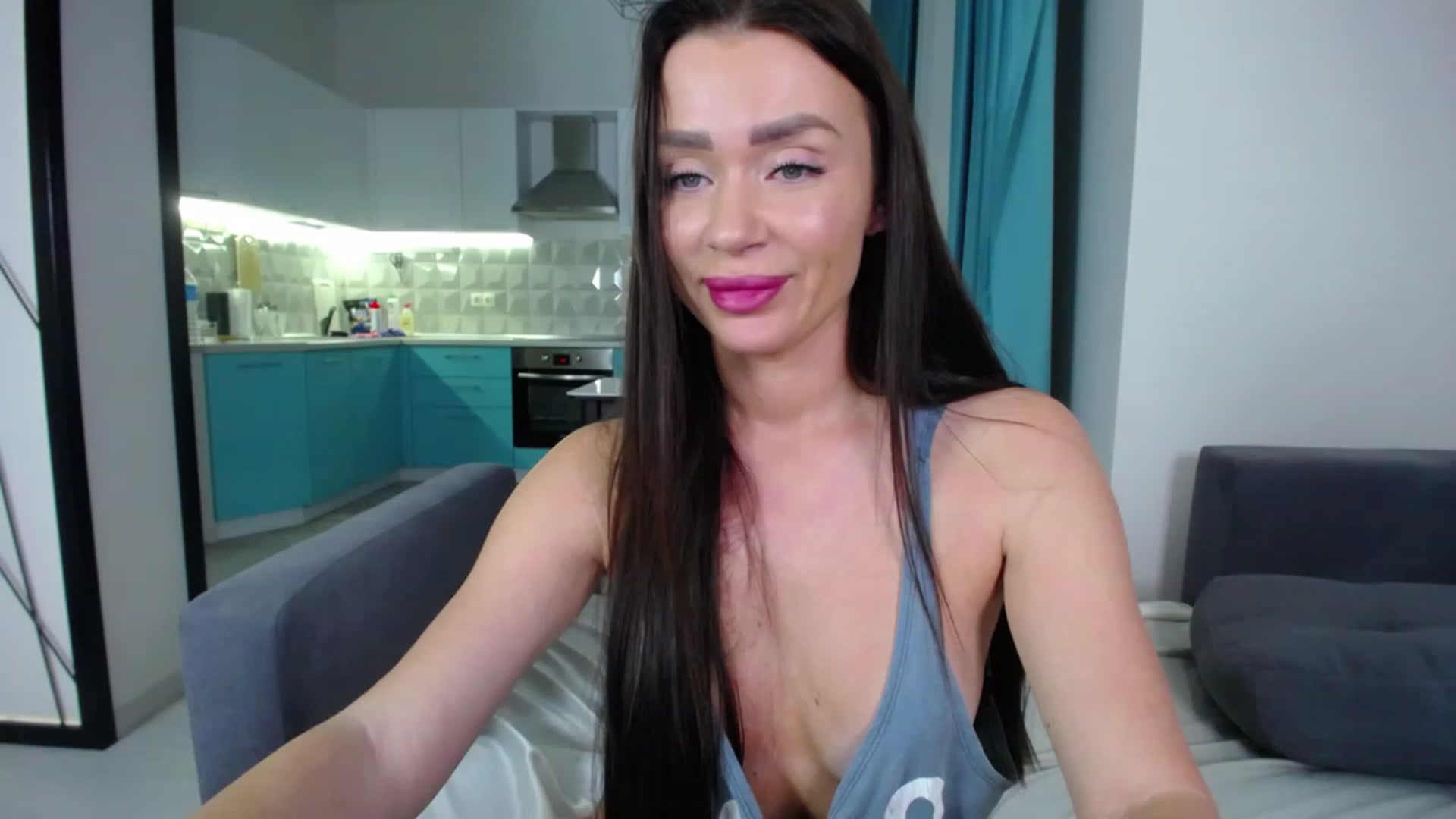 Gallery image thumbnail from Lana_Love's myfreecams stream on, 12/21/2022, 21:51 image 2 of 20