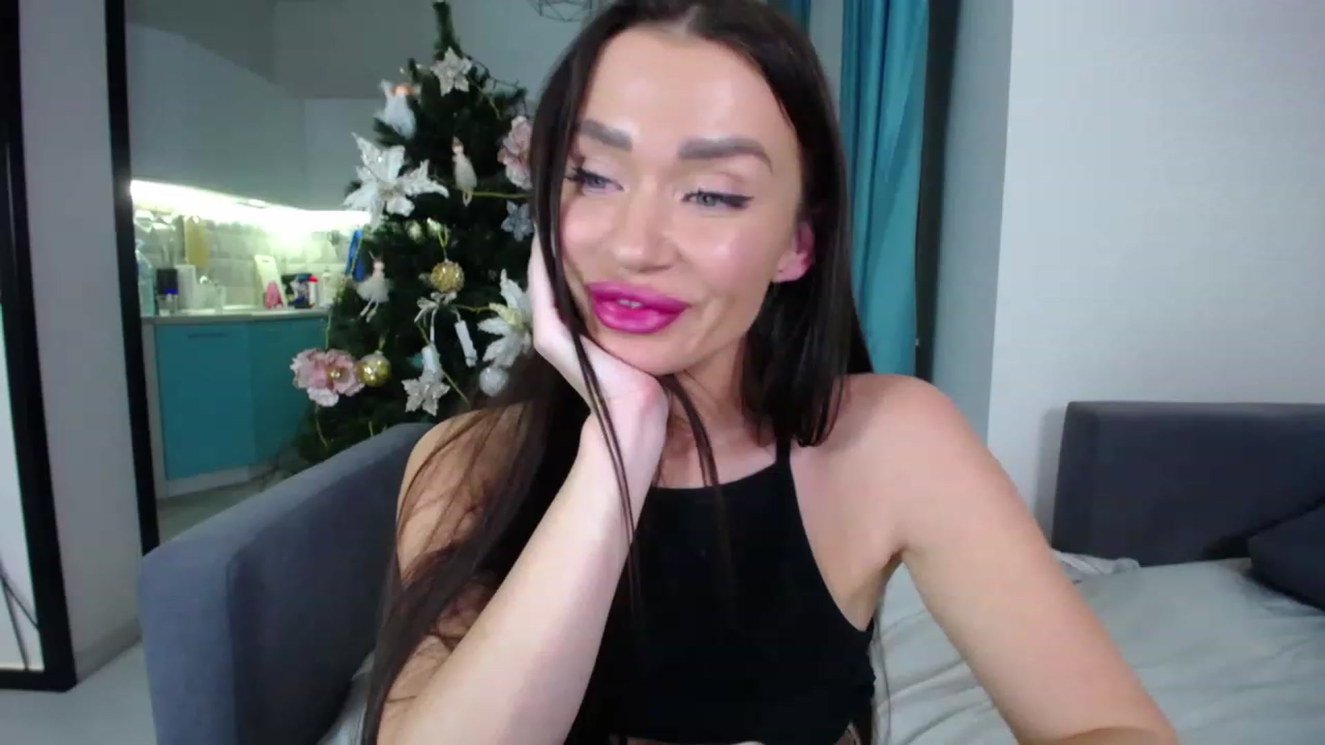 Gallery image thumbnail from Lana_Love's myfreecams stream on, 12/23/2022, 22:38 image 18 of 20