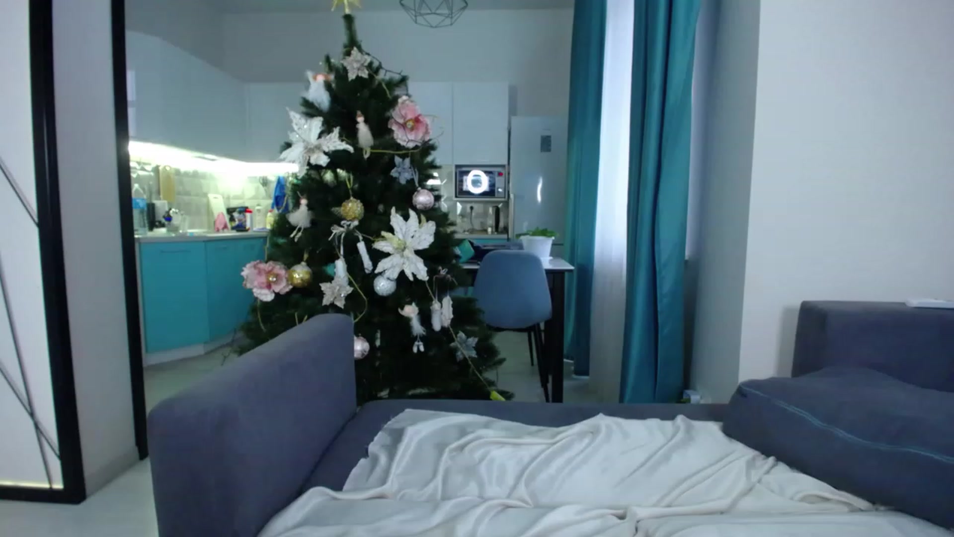 Gallery image thumbnail from Lana_Love's myfreecams stream on, 12/24/2022, 11:15 image 13 of 20