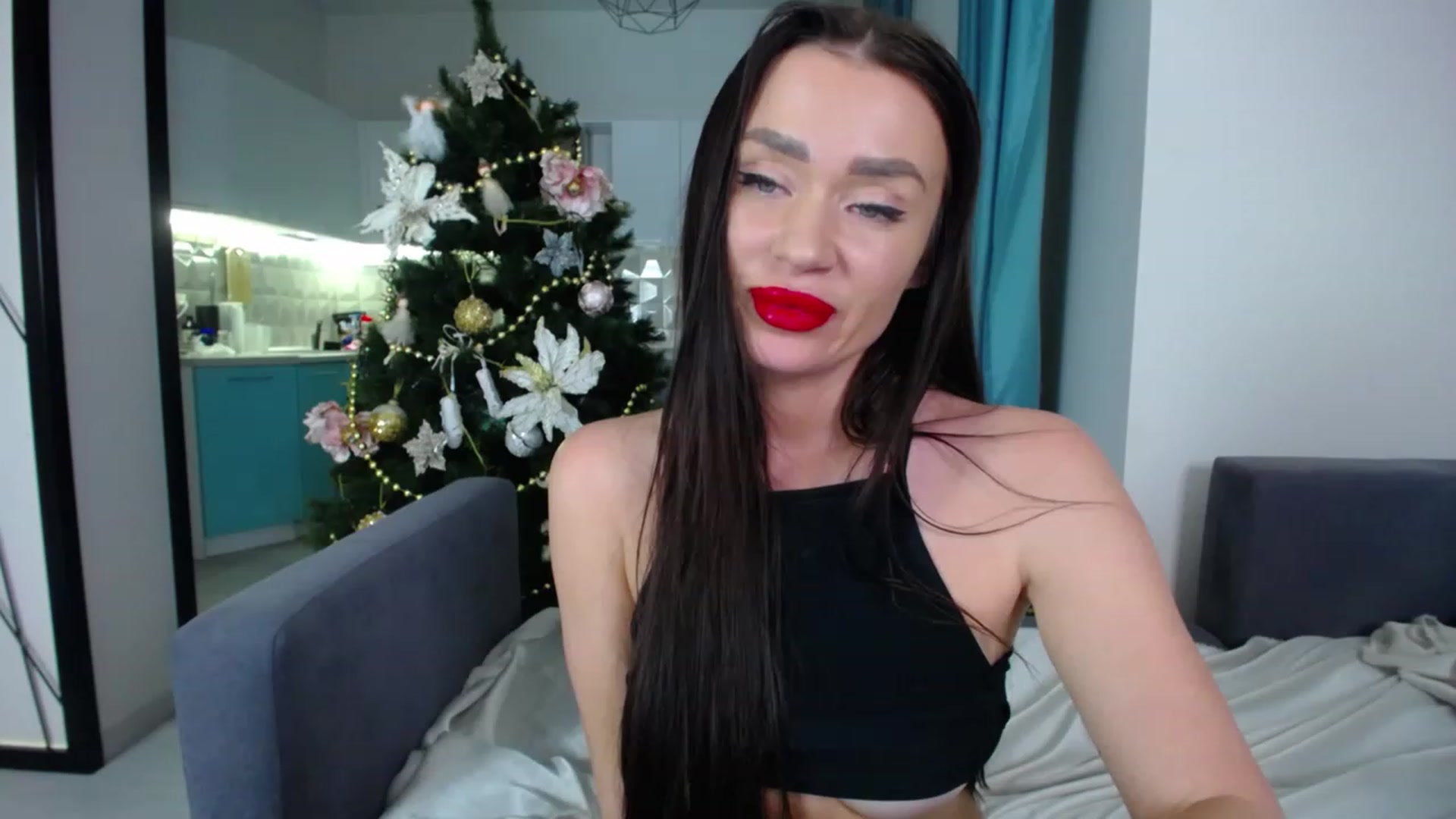 Gallery image thumbnail from Lana_Love's myfreecams stream on, 12/27/2022, 22:38 image 18 of 20