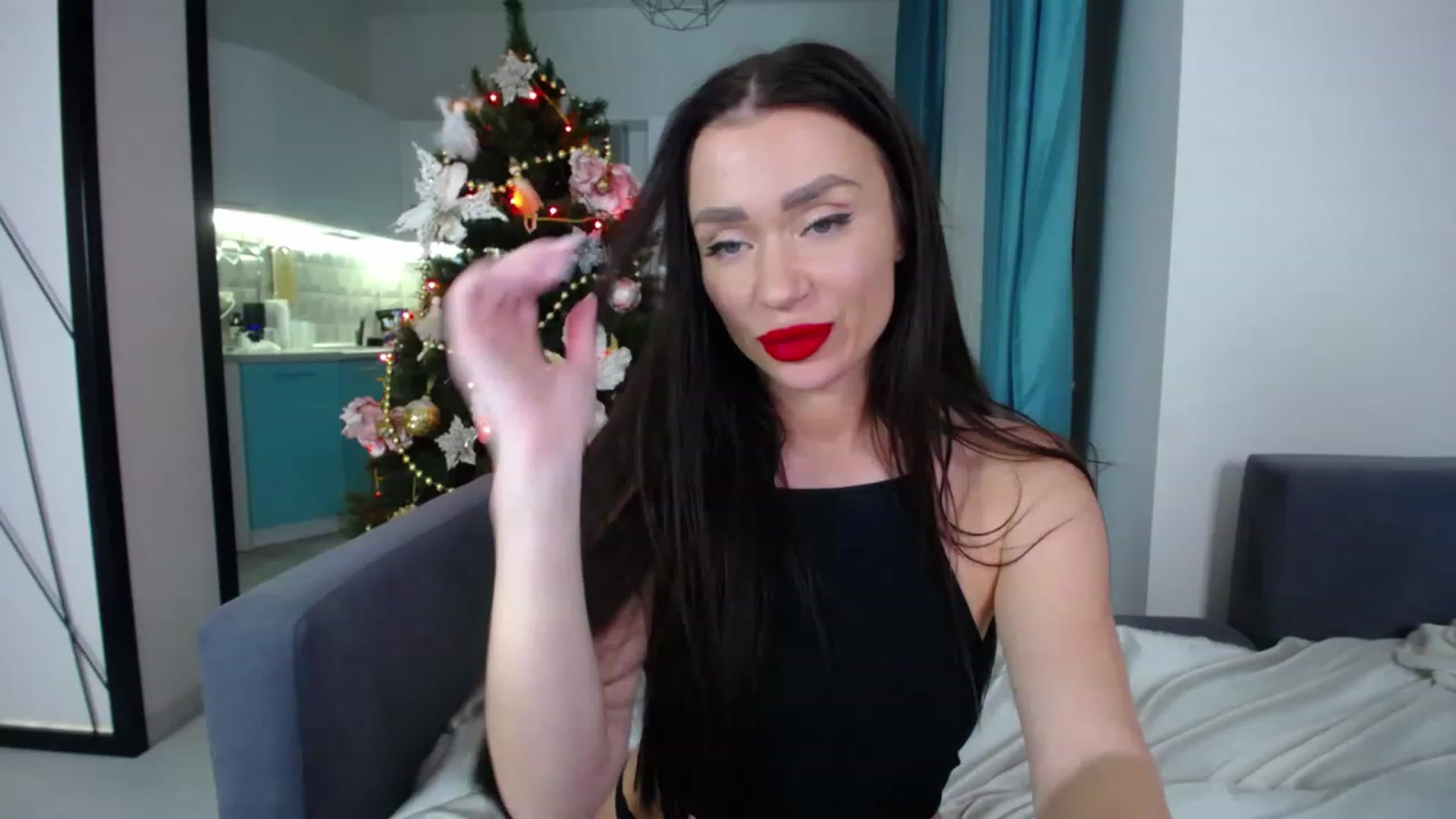 Gallery image thumbnail from Lana_Love's myfreecams stream on, 12/27/2022, 22:38 image 6 of 20