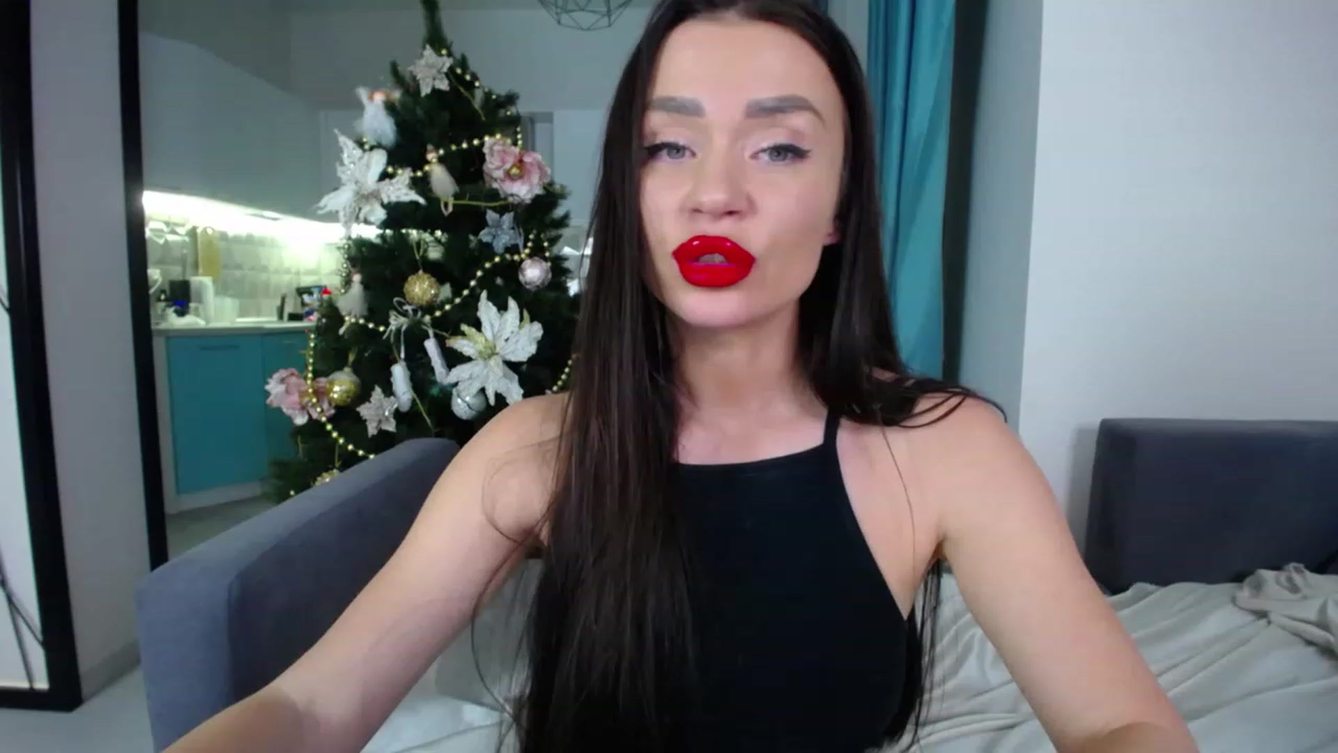 Gallery image thumbnail from Lana_Love's myfreecams stream on, 12/27/2022, 22:38 image 9 of 20