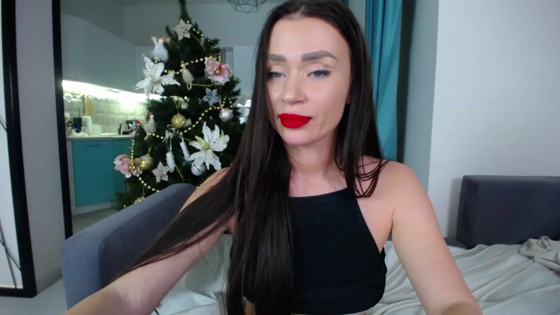 Gallery image thumbnail from Lana_Love's myfreecams stream on, 12/27/2022, 22:38 image 15 of 20