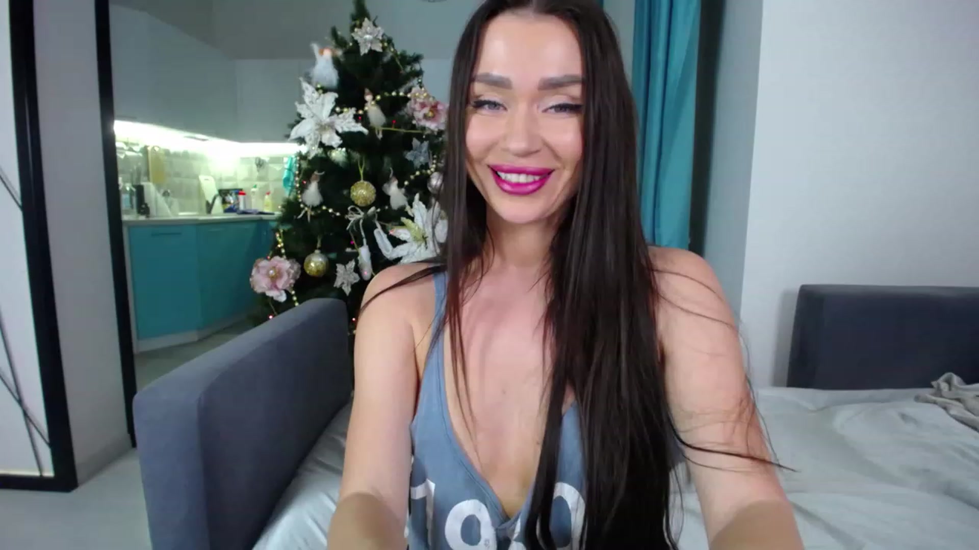 Gallery image thumbnail from Lana_Love's myfreecams stream on, 12/29/2022, 22:05 image 4 of 20
