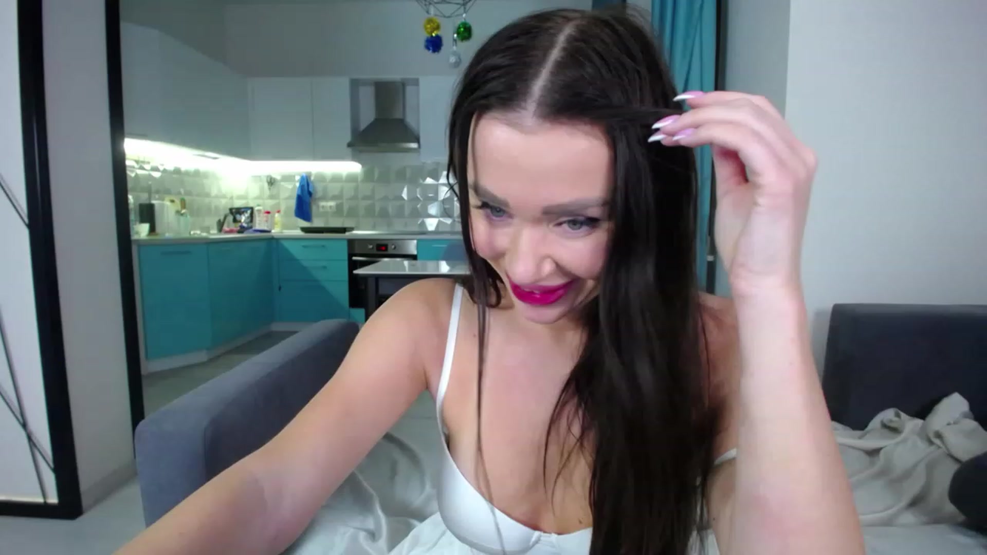 Gallery image thumbnail from Lana_Love's myfreecams stream on, 01/09/2023, 24:12 image 14 of 20