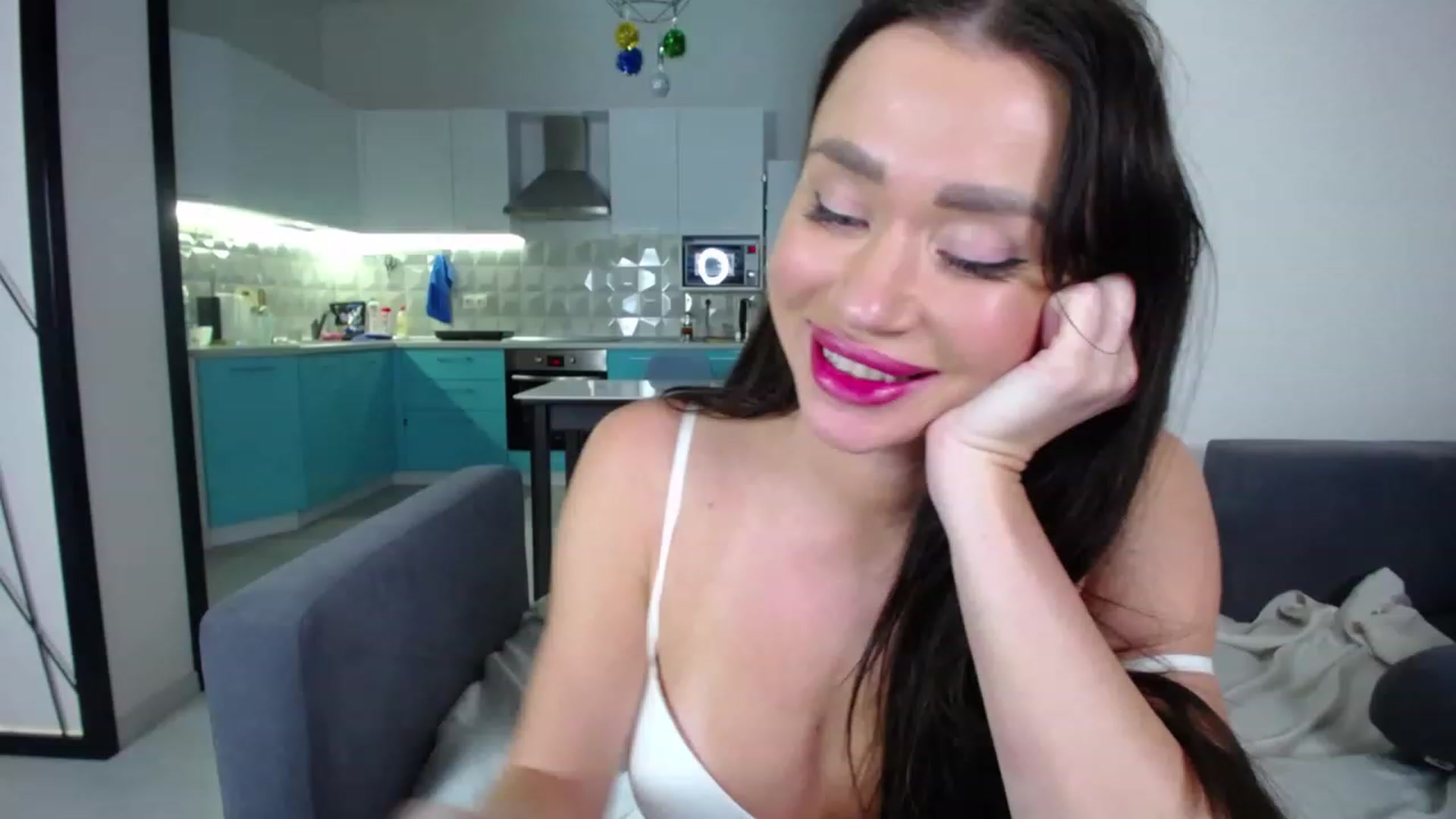 Gallery image thumbnail from Lana_Love's myfreecams stream on, 01/09/2023, 24:12 image 19 of 20
