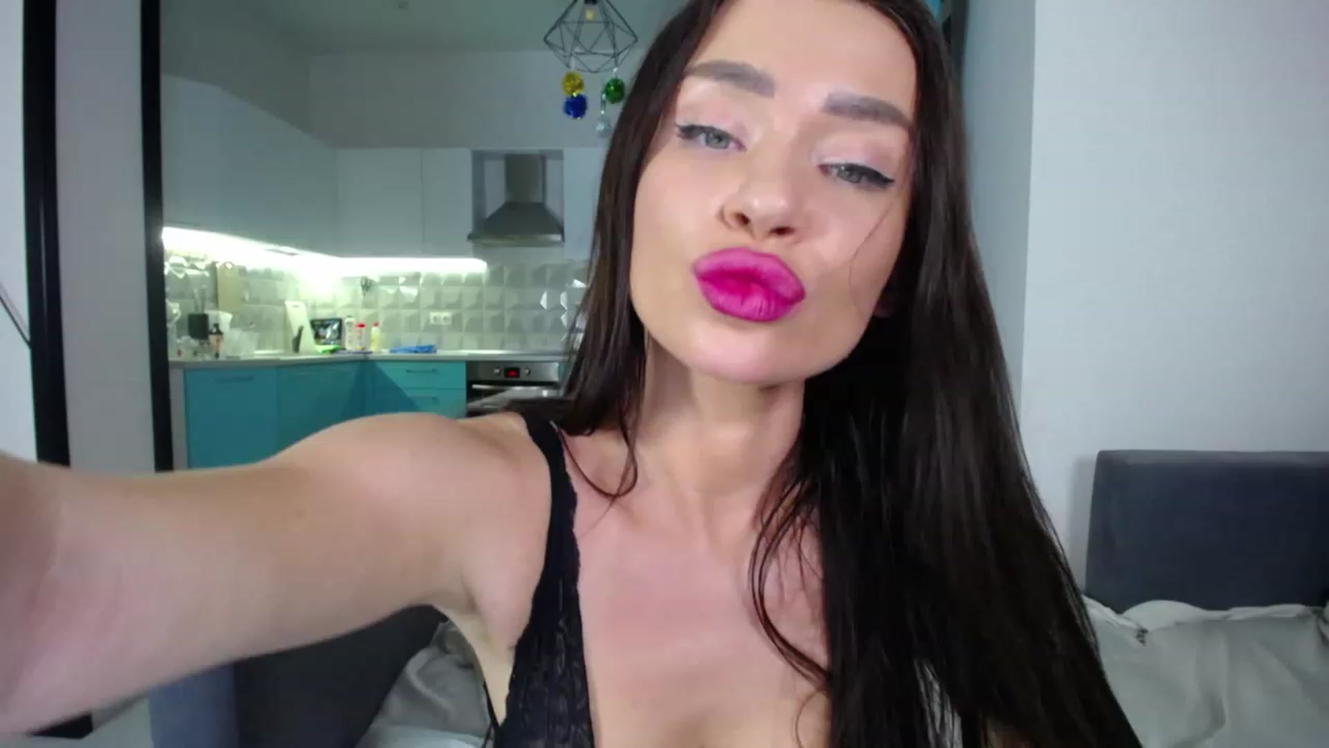 Gallery image thumbnail from Lana_Love's myfreecams stream on, 01/12/2023, 21:18 image 8 of 20