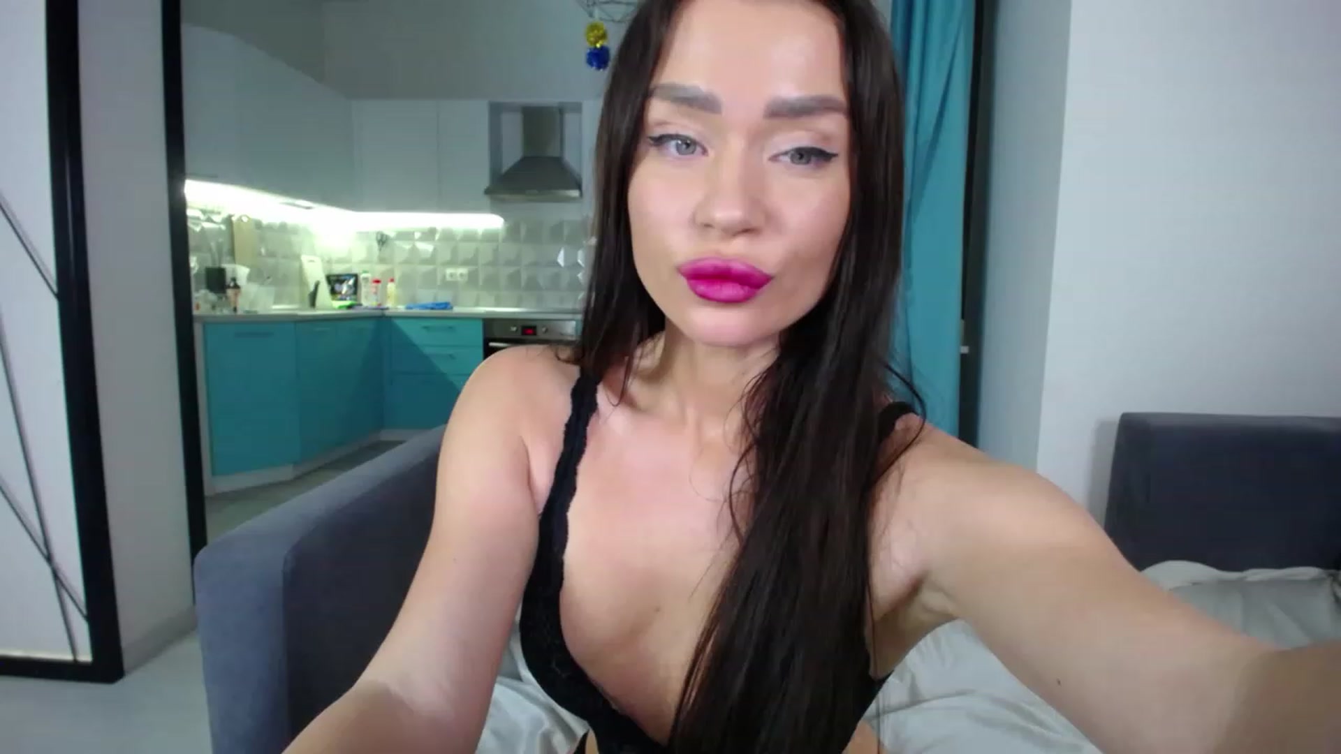 Gallery image thumbnail from Lana_Love's myfreecams stream on, 01/12/2023, 21:18 image 6 of 20