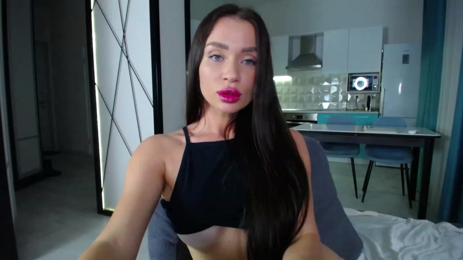 Gallery image thumbnail from Lana_Love's myfreecams stream on, 01/28/2023, 21:46 image 6 of 20