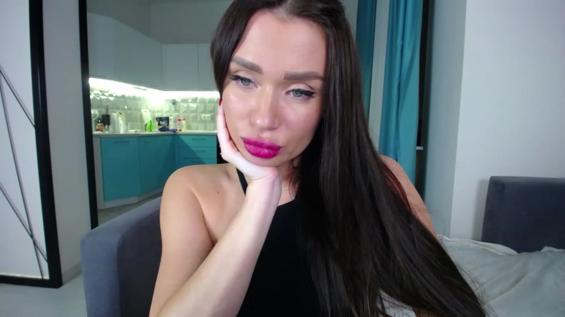 Gallery image thumbnail from Lana_Love's myfreecams stream on, 02/01/2023, 21:23 image 10 of 20