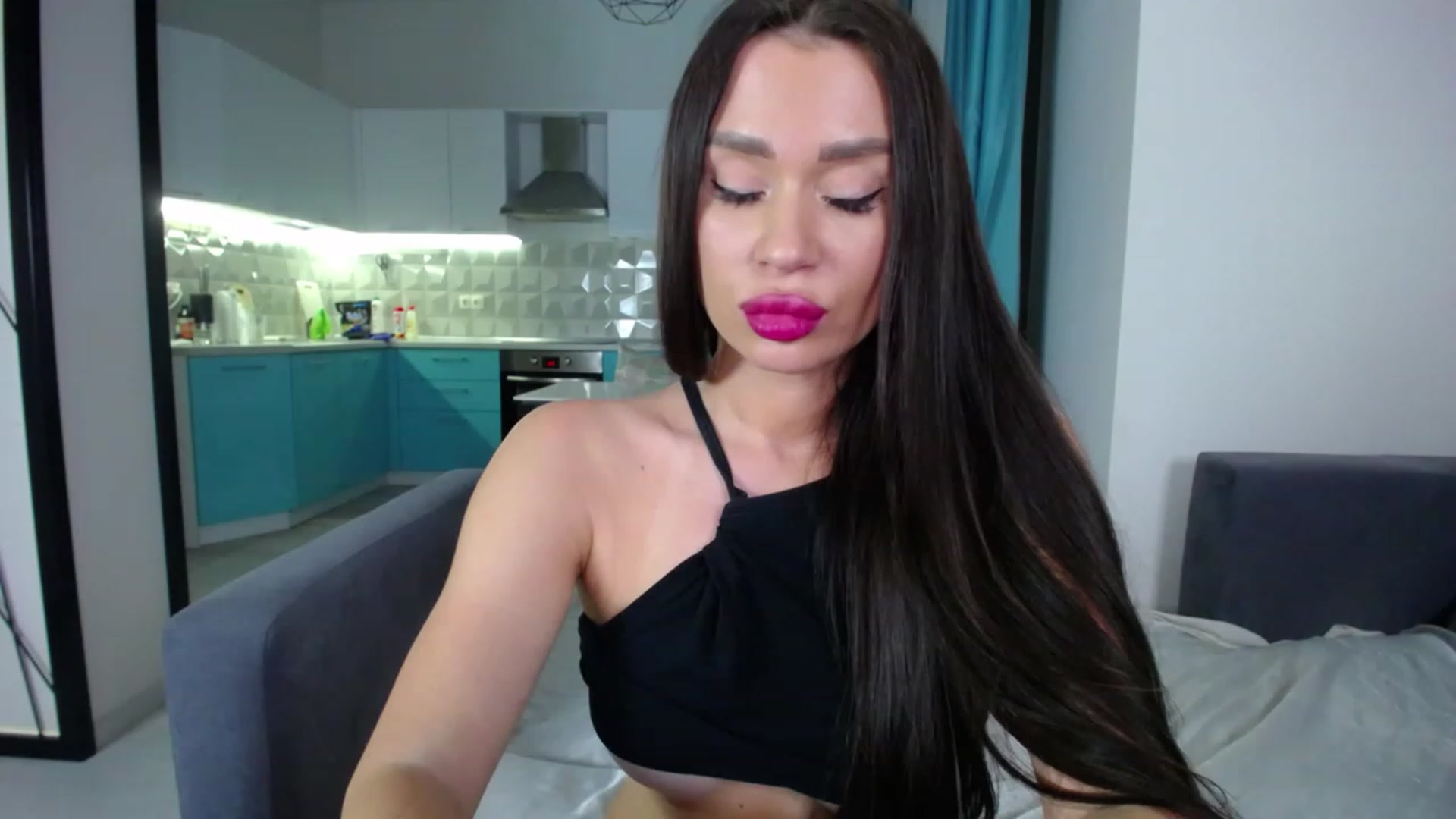 Gallery image thumbnail from Lana_Love's myfreecams stream on, 02/01/2023, 21:23 image 11 of 20