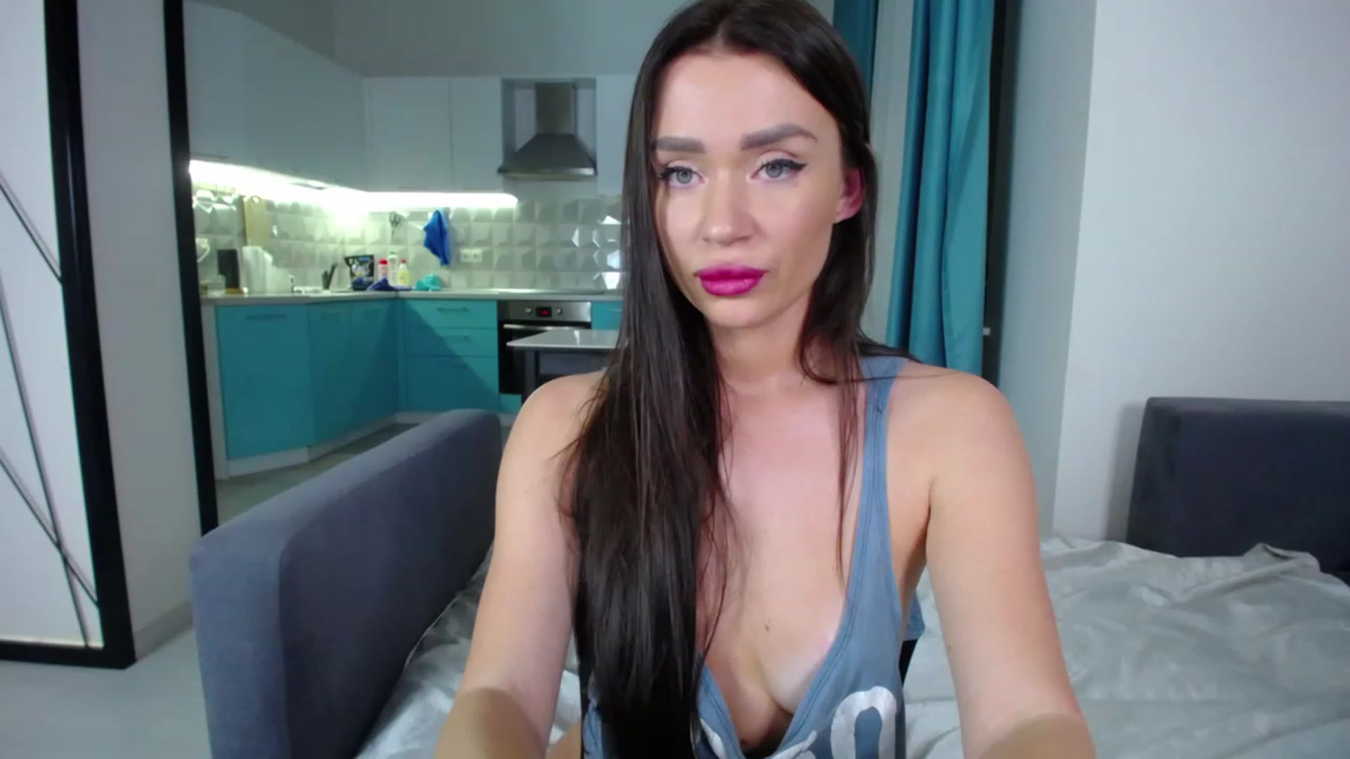 Gallery image thumbnail from Lana_Love's myfreecams stream on, 02/04/2023, 22:06 image 15 of 20