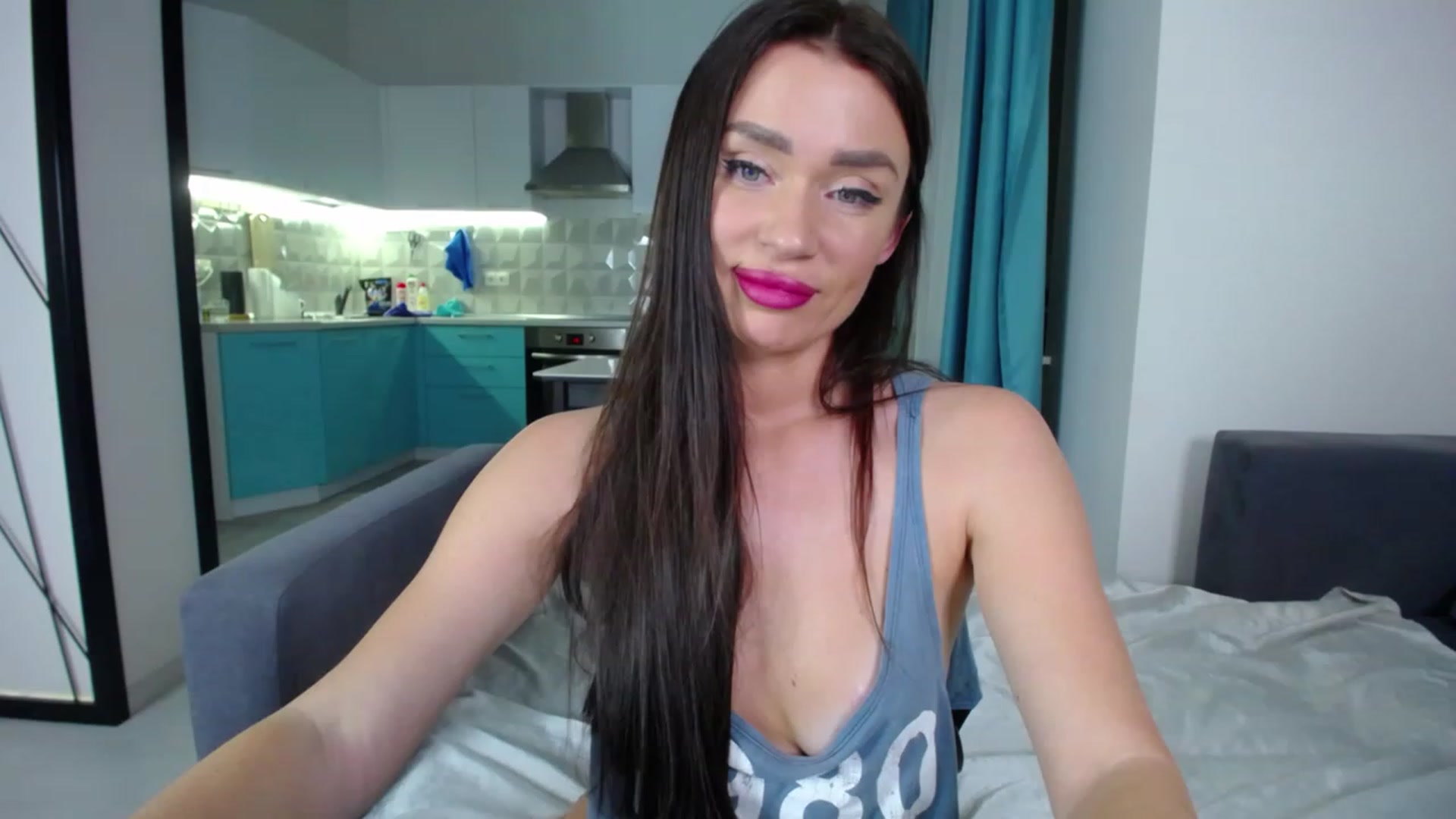 Gallery image thumbnail from Lana_Love's myfreecams stream on, 02/04/2023, 22:06 image 14 of 20