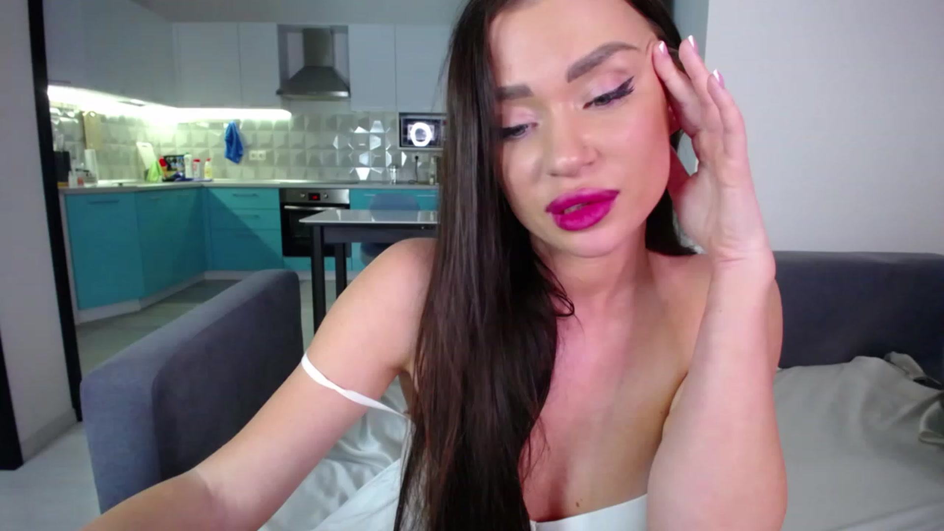 Gallery image thumbnail from Lana_Love's myfreecams stream on, 03/12/2023, 23:40 image 4 of 20