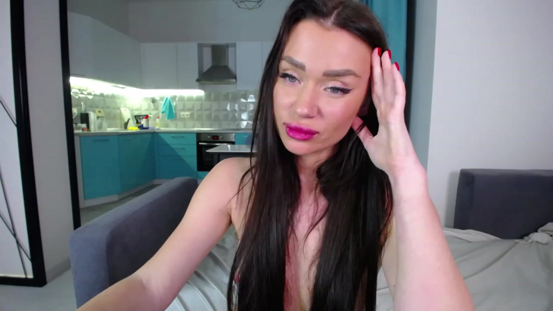 Gallery image thumbnail from Lana_Love's myfreecams stream on, 04/01/2023, 21:26 image 10 of 20