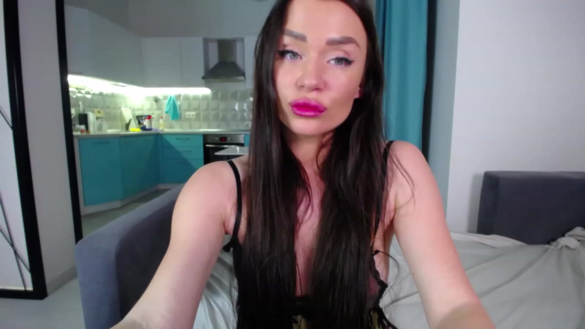 Gallery image thumbnail from Lana_Love's myfreecams stream on, 04/01/2023, 21:26 image 3 of 20