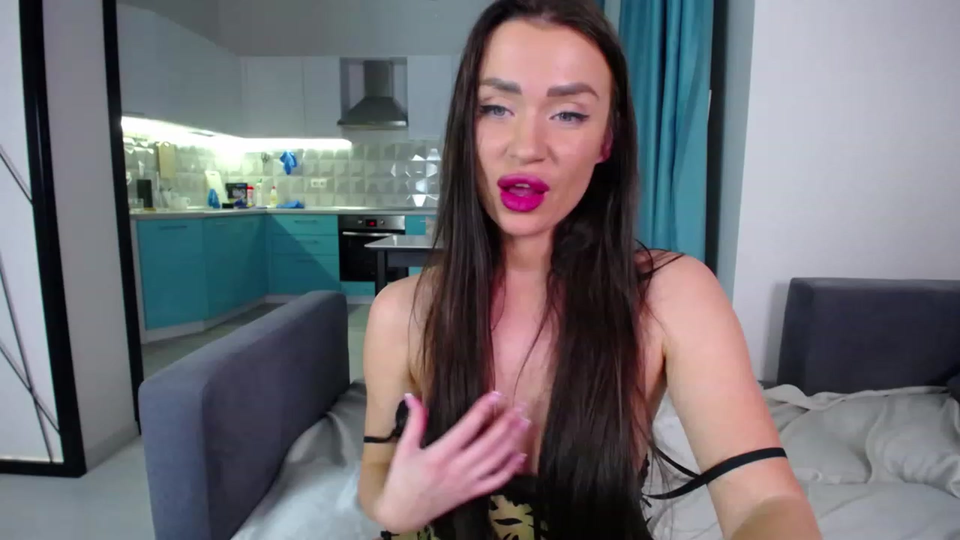 Gallery image thumbnail from Lana_Love's myfreecams stream on, 04/15/2023, 22:24 image 18 of 20