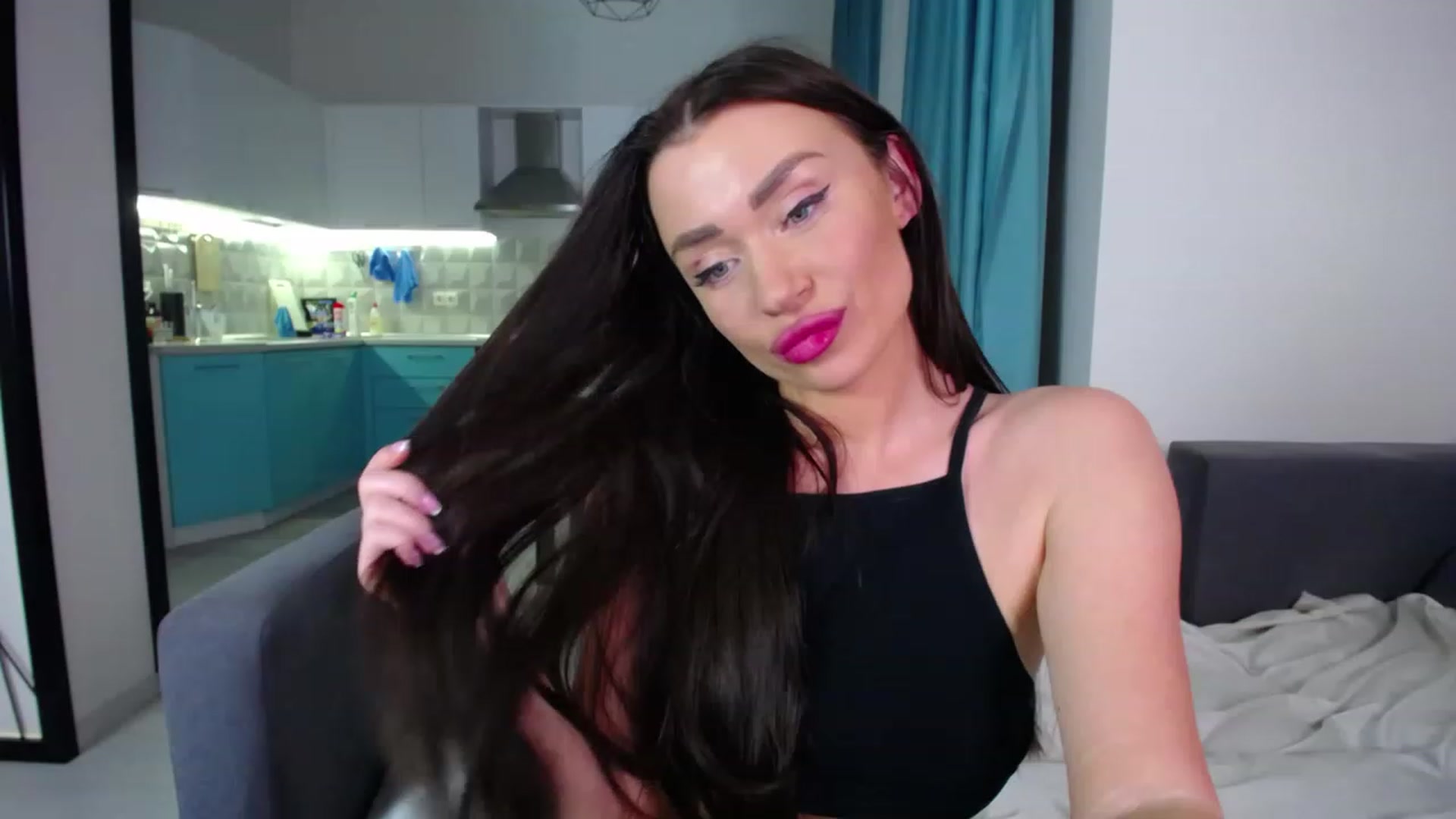 Gallery image thumbnail from Lana_Love's myfreecams stream on, 04/16/2023, 19:17 image 16 of 20
