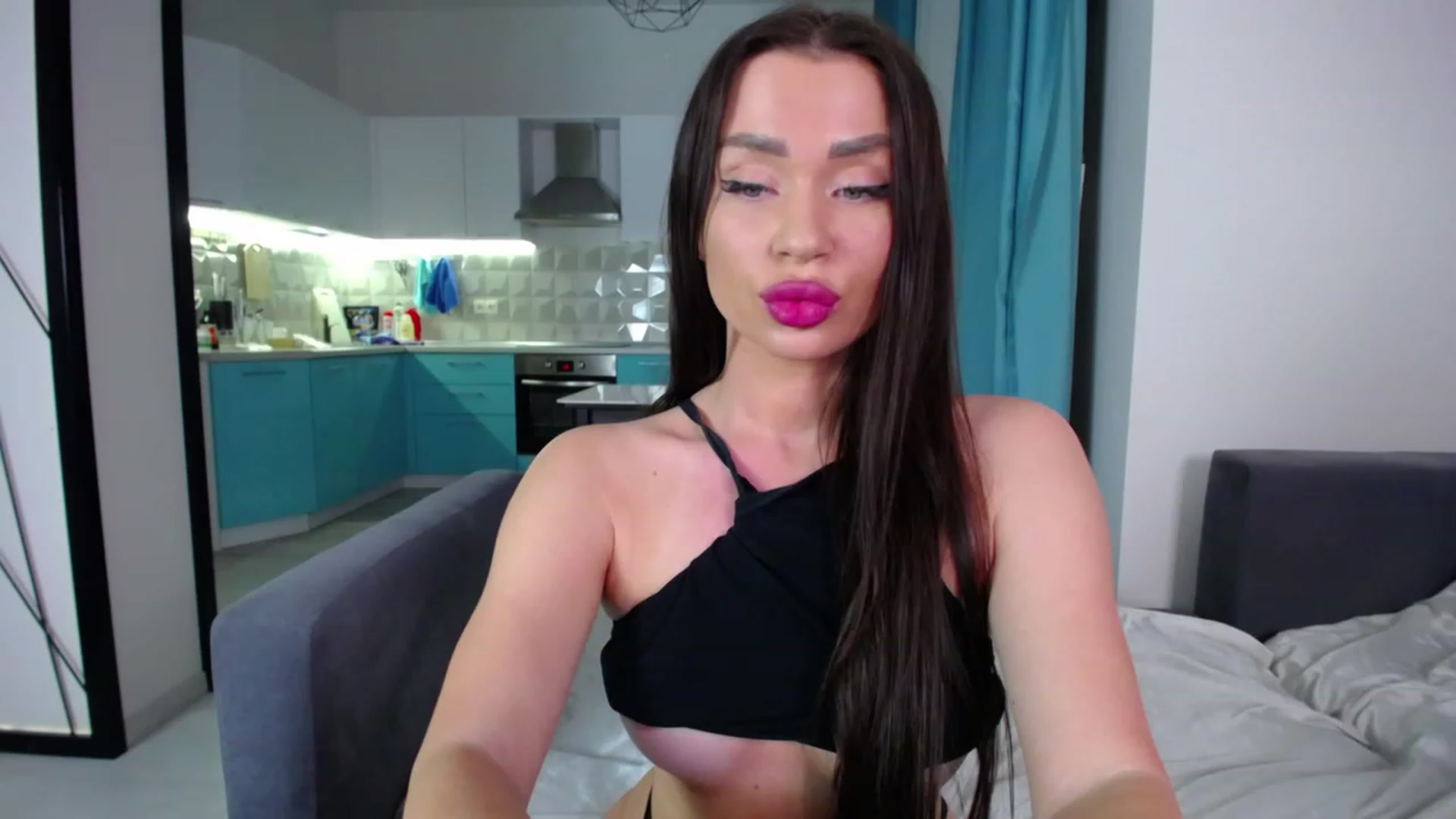 Gallery image thumbnail from Lana_Love's myfreecams stream on, 04/25/2023, 23:01 image 5 of 20