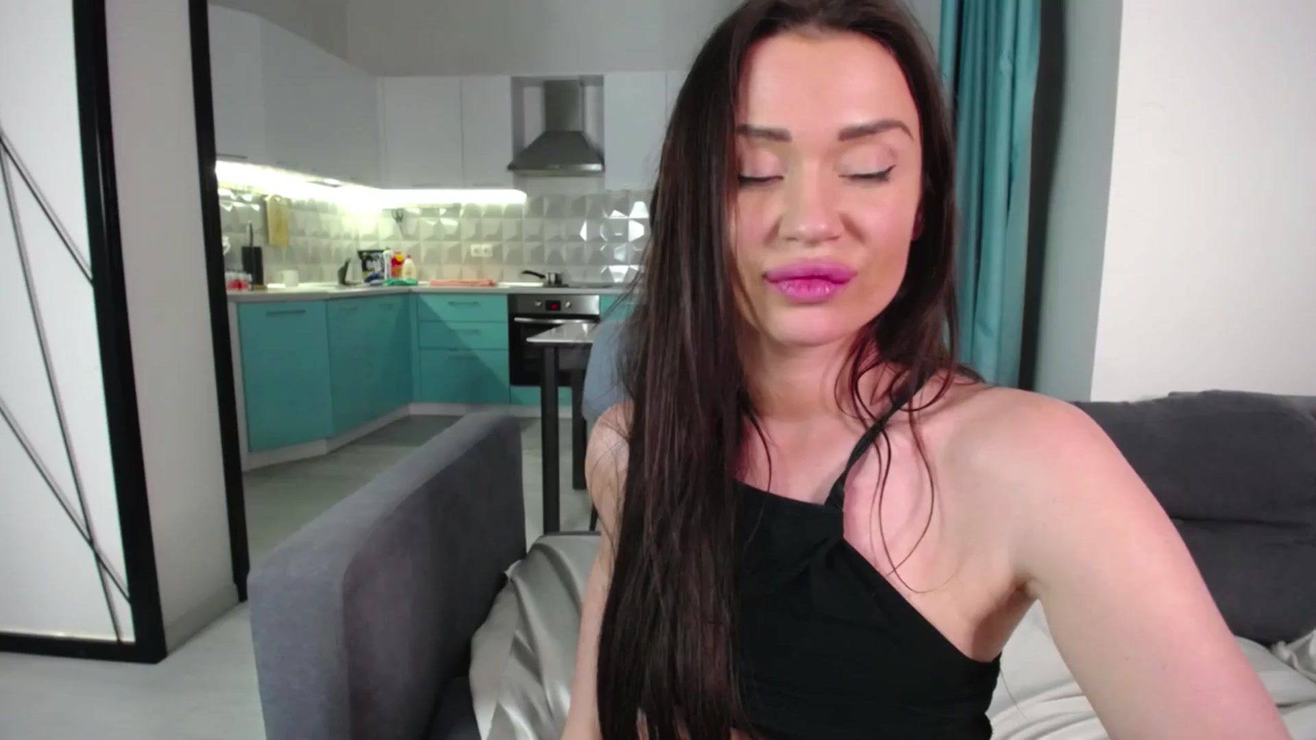 Gallery image thumbnail from Lana_Love's myfreecams stream on, 04/09/2024, 23:32 image 18 of 20