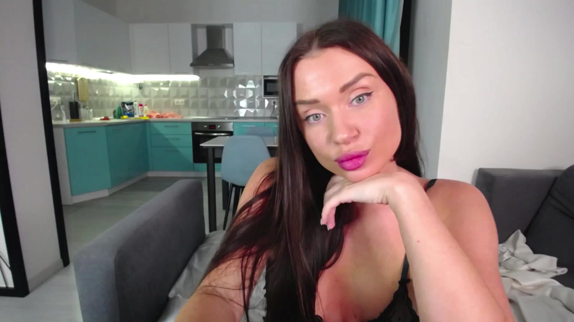 Gallery image thumbnail from Lana_Love's myfreecams stream on, 10/01/2024, 23:22 image 4 of 20
