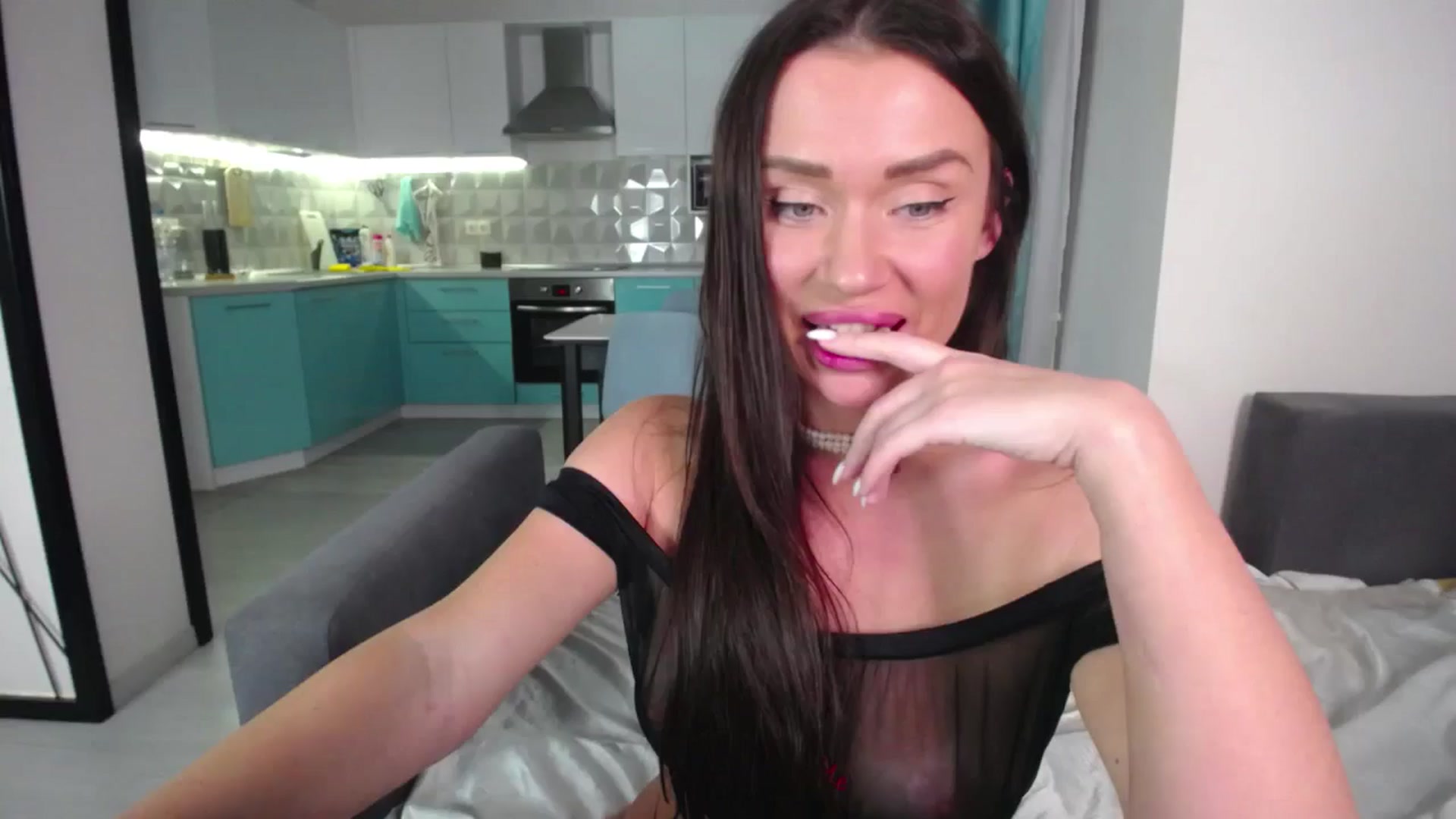 Gallery image thumbnail from Lana_Love's myfreecams stream on, 11/17/2024, 24:17 image 15 of 20