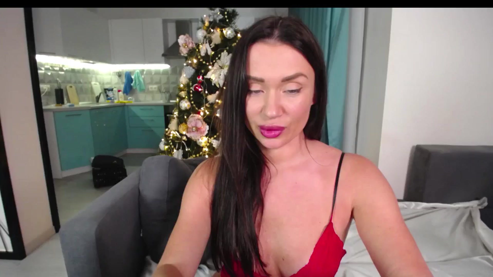 Gallery image thumbnail from Lana_Love's myfreecams stream on, 12/31/2024, 01:38 image 18 of 20