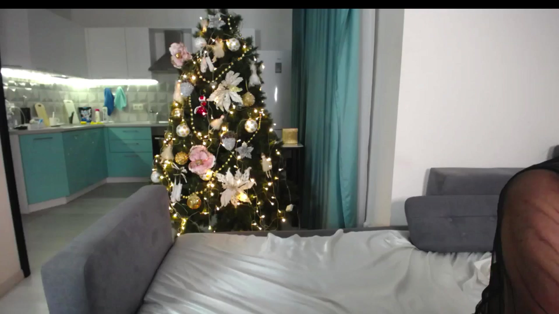 Gallery image thumbnail from Lana_Love's myfreecams stream on, 01/08/2025, 23:43 image 13 of 20
