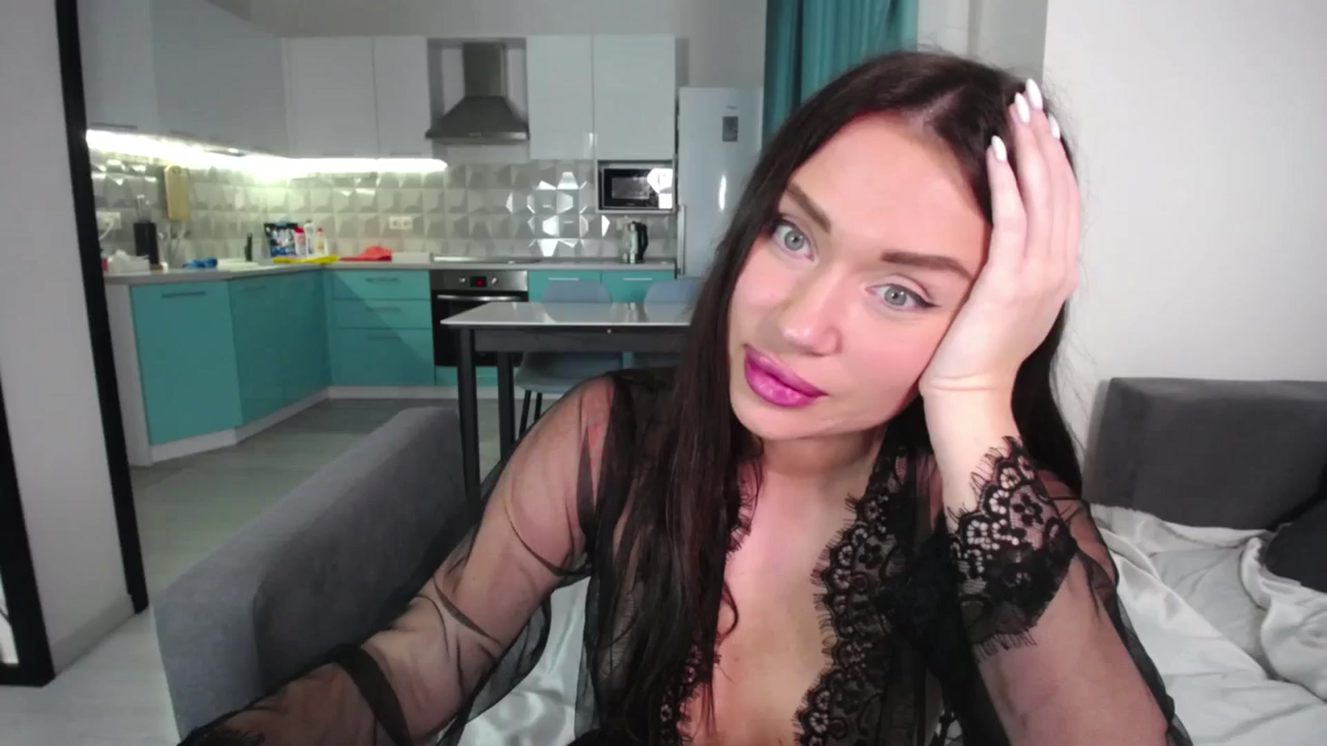 Gallery image thumbnail from Lana_Love's myfreecams stream on, 02/01/2025, 10:02 image 18 of 20