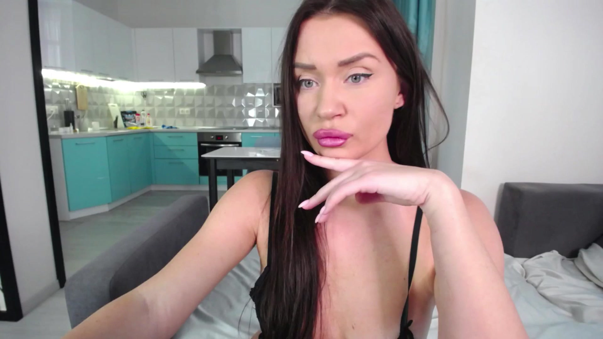 Gallery image thumbnail from Lana_Love's myfreecams stream on, 02/06/2025, 08:19 image 17 of 20