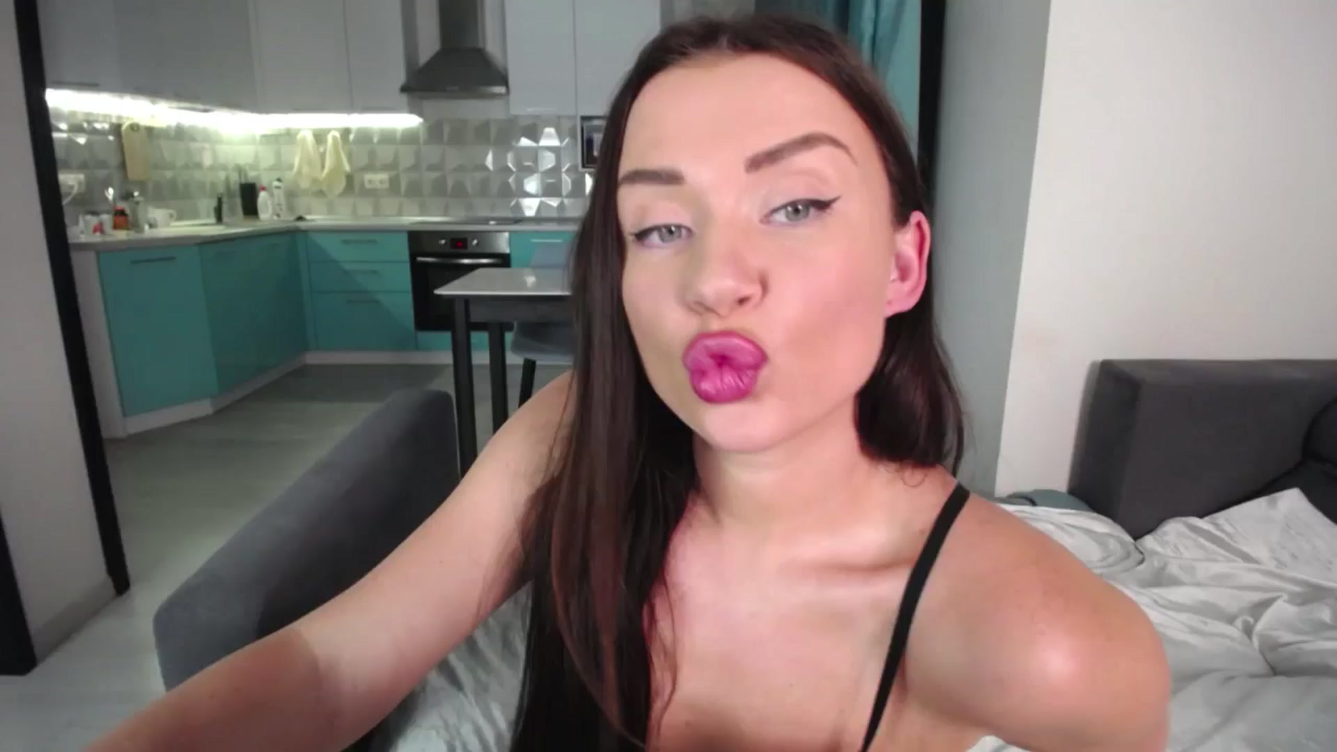 Gallery image thumbnail from Lana_Love's myfreecams stream on, 06/25/2025, 22:09 image 17 of 20