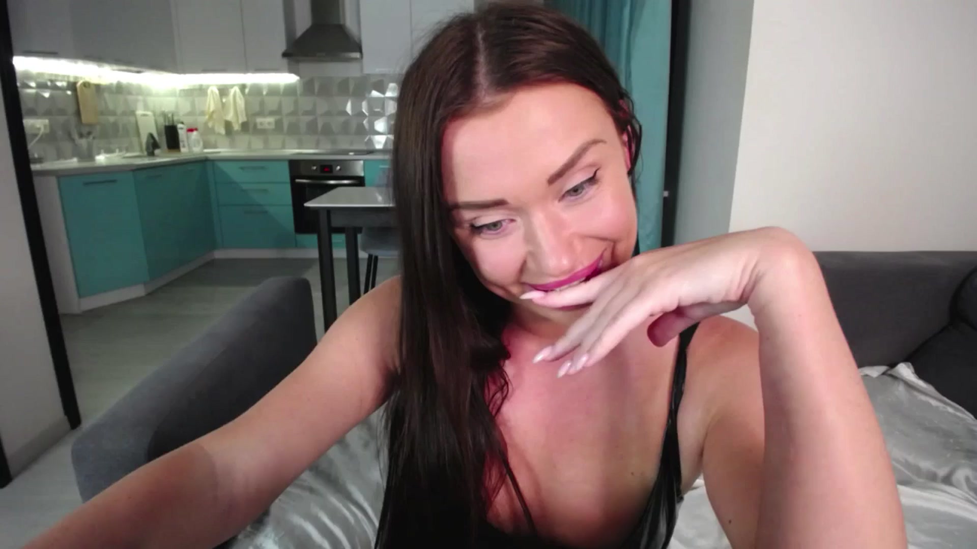 Gallery image thumbnail from Lana_Love's myfreecams stream on, 07/04/2025, 22:33 image 17 of 20
