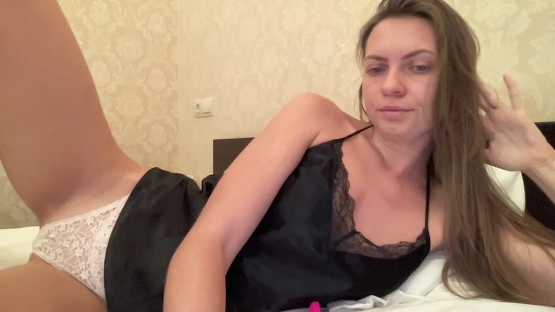 Gallery image thumbnail from Lana_Moore's myfreecams stream on, 01/10/2024, 17:23 image 4 of 20