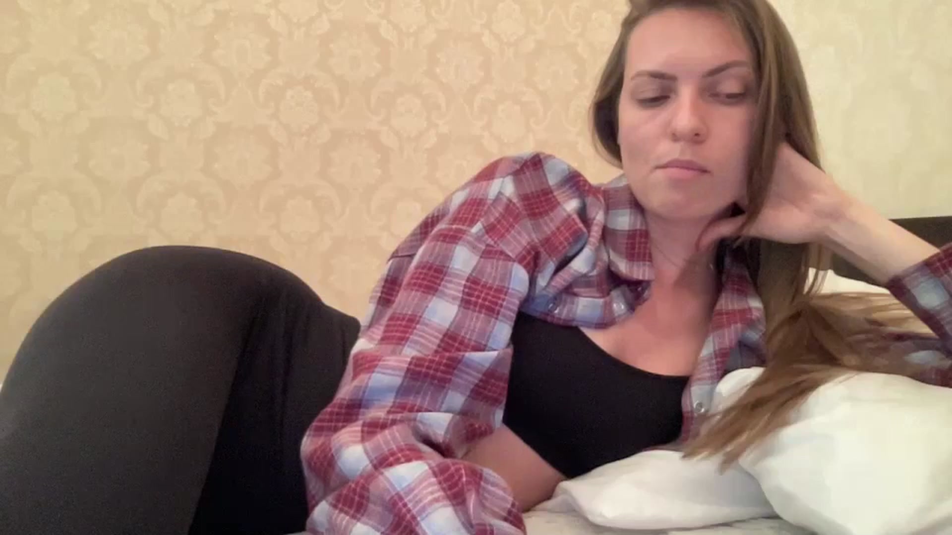 Gallery image thumbnail from Lana_Moore's myfreecams stream on, 05/02/2024, 17:51 image 5 of 20
