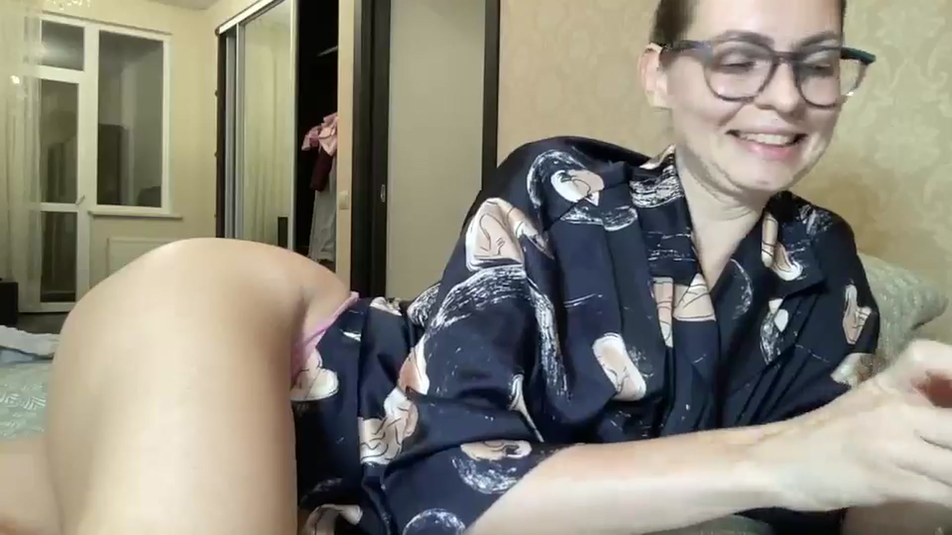 Gallery image thumbnail from Lana_Moore's myfreecams stream on, 12/20/2024, 19:25 image 2 of 20