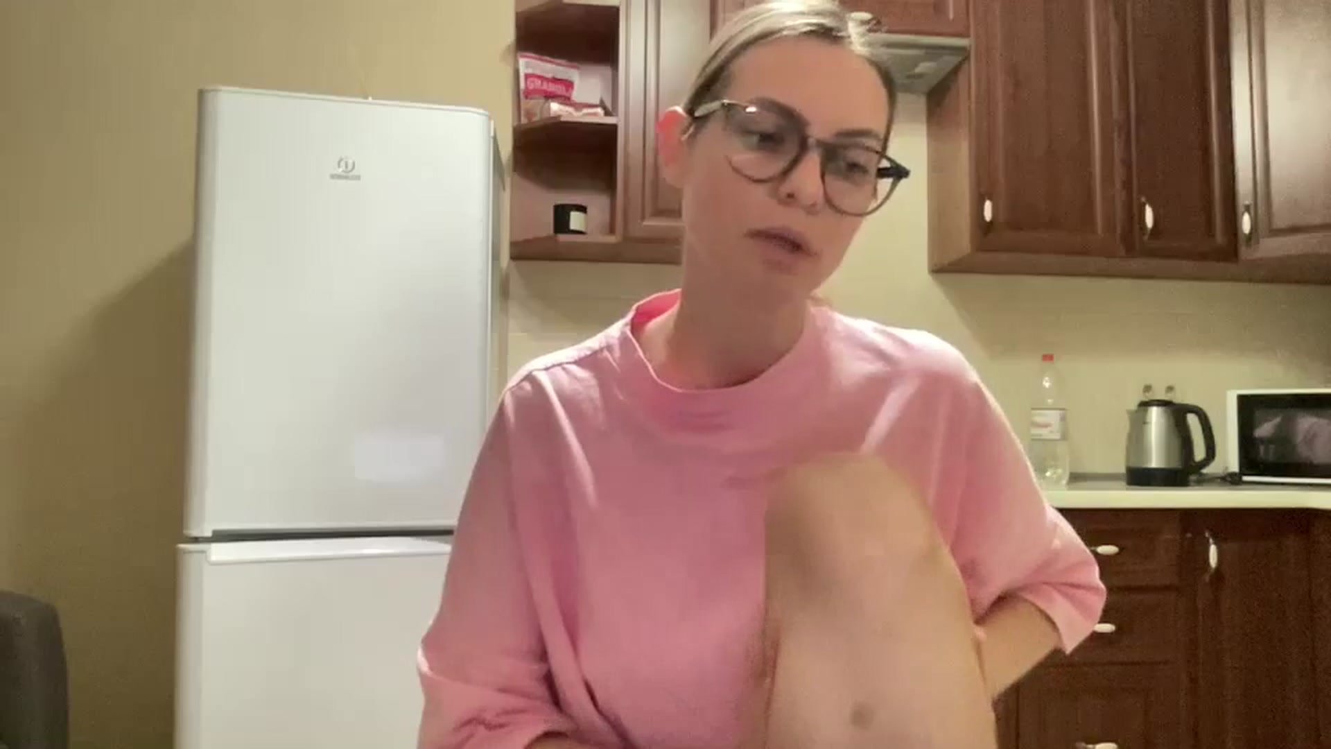 Gallery image thumbnail from Lana_Moore's myfreecams stream on, 02/03/2025, 19:26 image 19 of 20