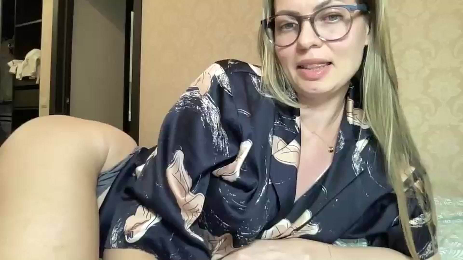 Gallery image thumbnail from Lana_Moore's myfreecams stream on, 02/05/2025, 18:46 image 17 of 20
