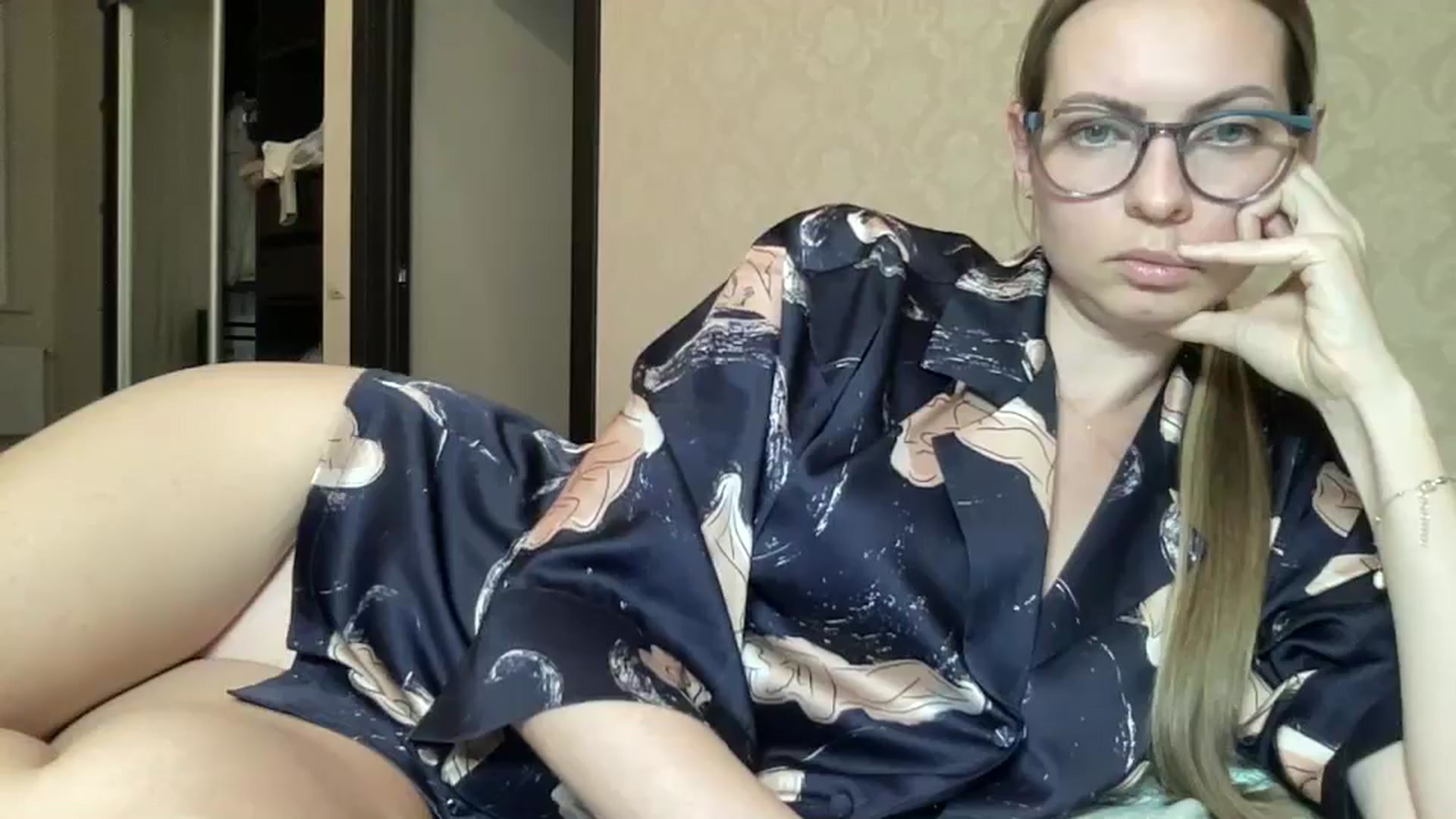 Gallery image thumbnail from Lana_Moore's myfreecams stream on, 02/08/2025, 18:37 image 10 of 20