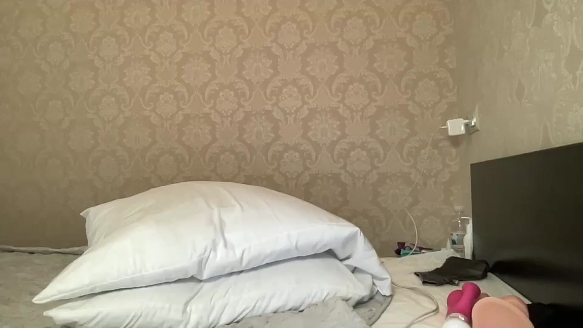 Gallery image thumbnail from Lana_Moore's myfreecams stream on, 05/13/2025, 16:40 image 19 of 20