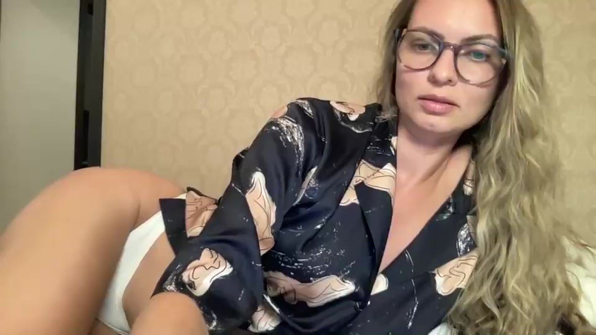 Gallery image thumbnail from Lana_Moore's myfreecams stream on, 07/23/2025, 16:58 image 17 of 20