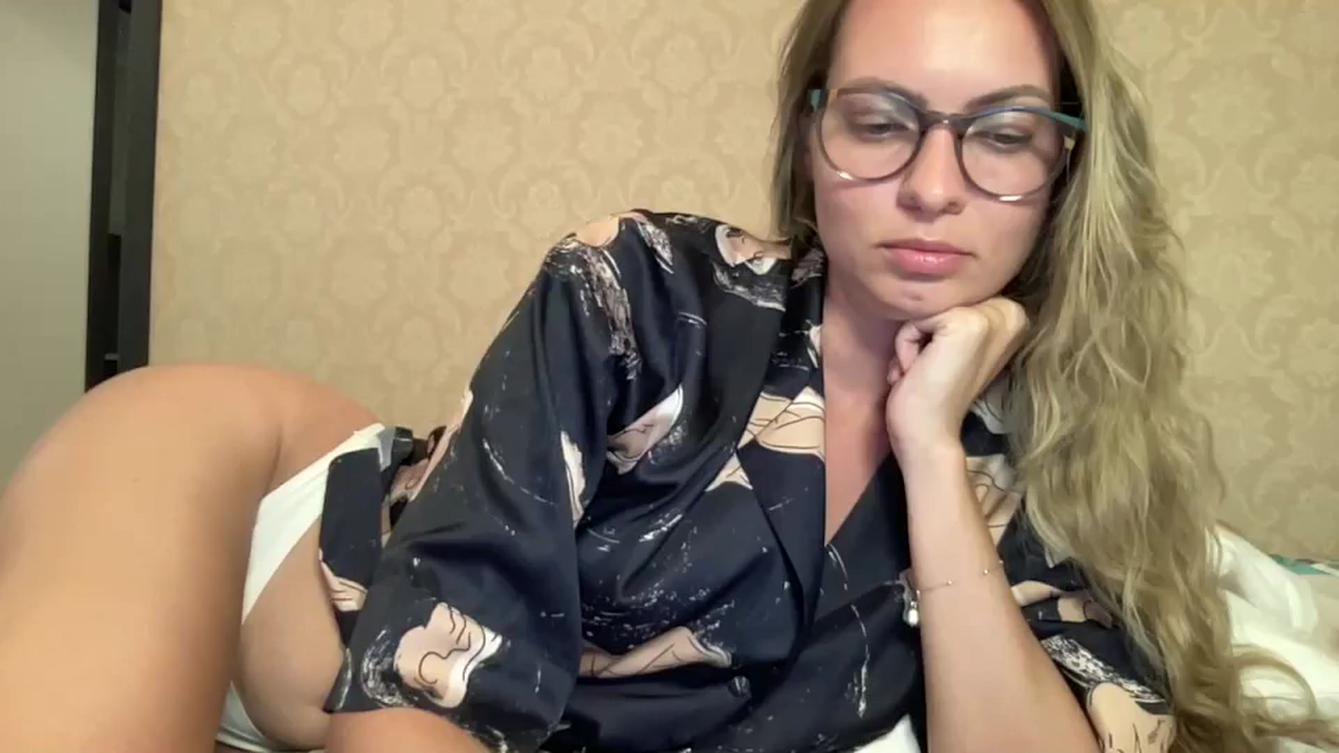 Gallery image thumbnail from Lana_Moore's myfreecams stream on, 07/23/2025, 16:58 image 4 of 20