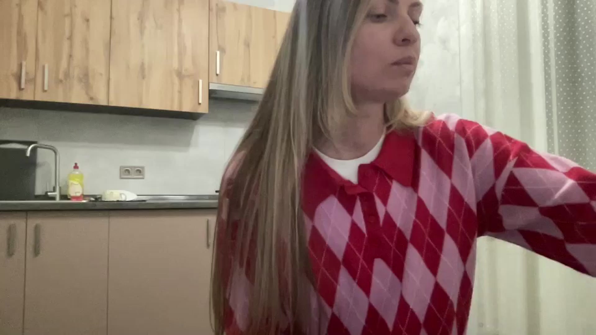 Gallery image thumbnail from Lana_Moore's myfreecams stream on, 12/19/2025, 16:27 image 4 of 20