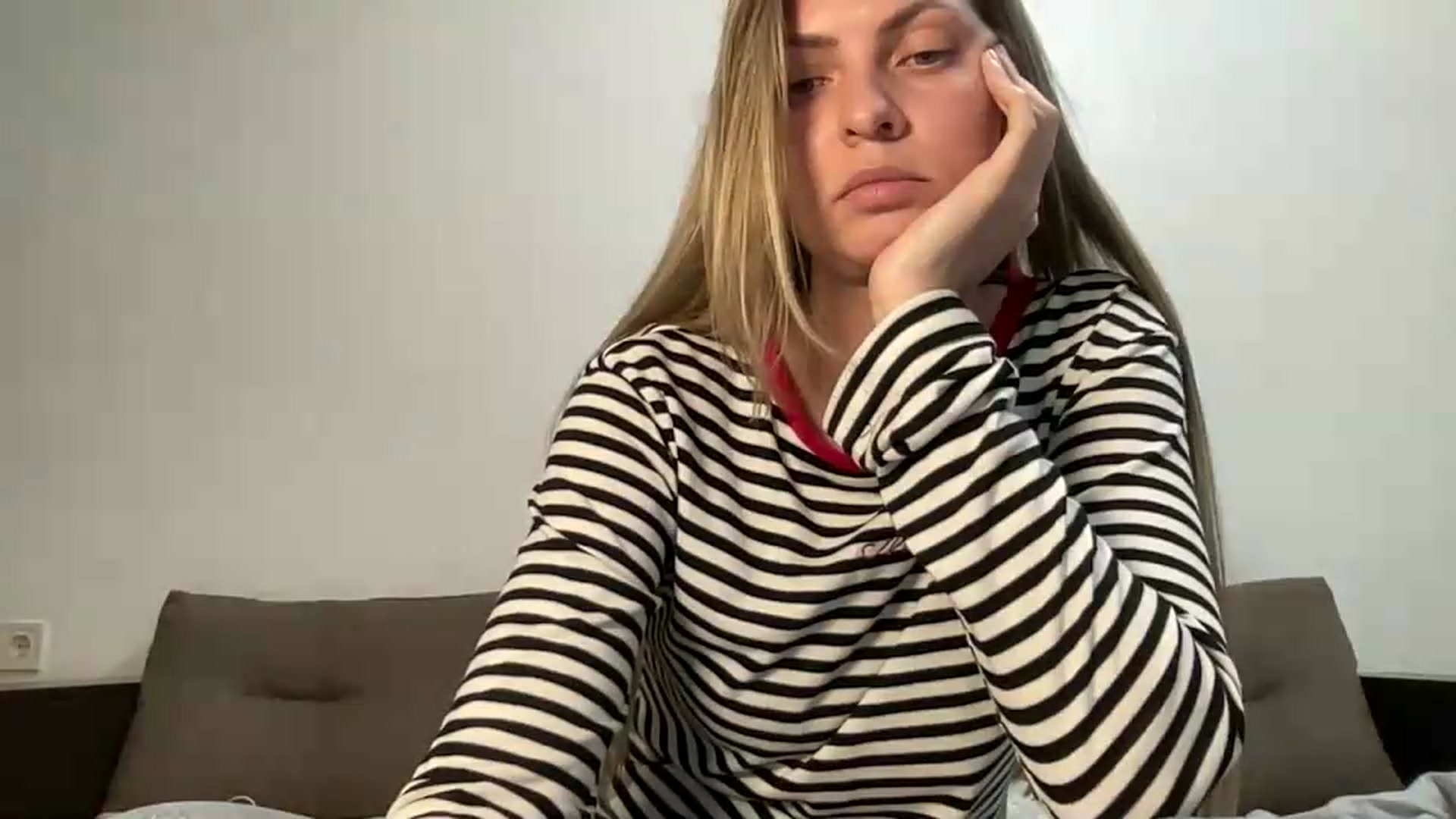Gallery image thumbnail from Lana_Moore's myfreecams stream on, 05/13/2026, 17:26 image 14 of 20