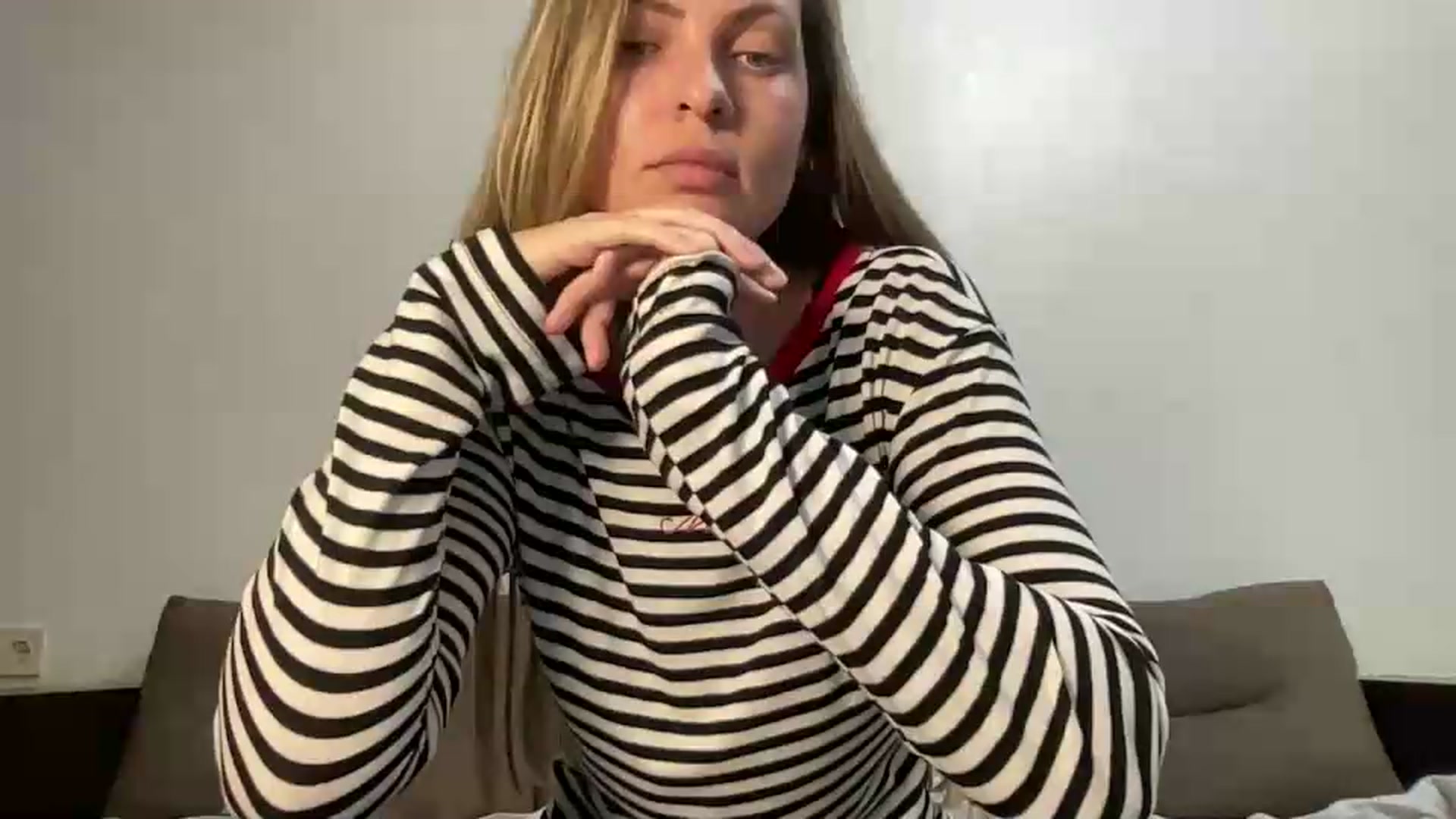 Gallery image thumbnail from Lana_Moore's myfreecams stream on, 05/13/2026, 17:26 image 15 of 20